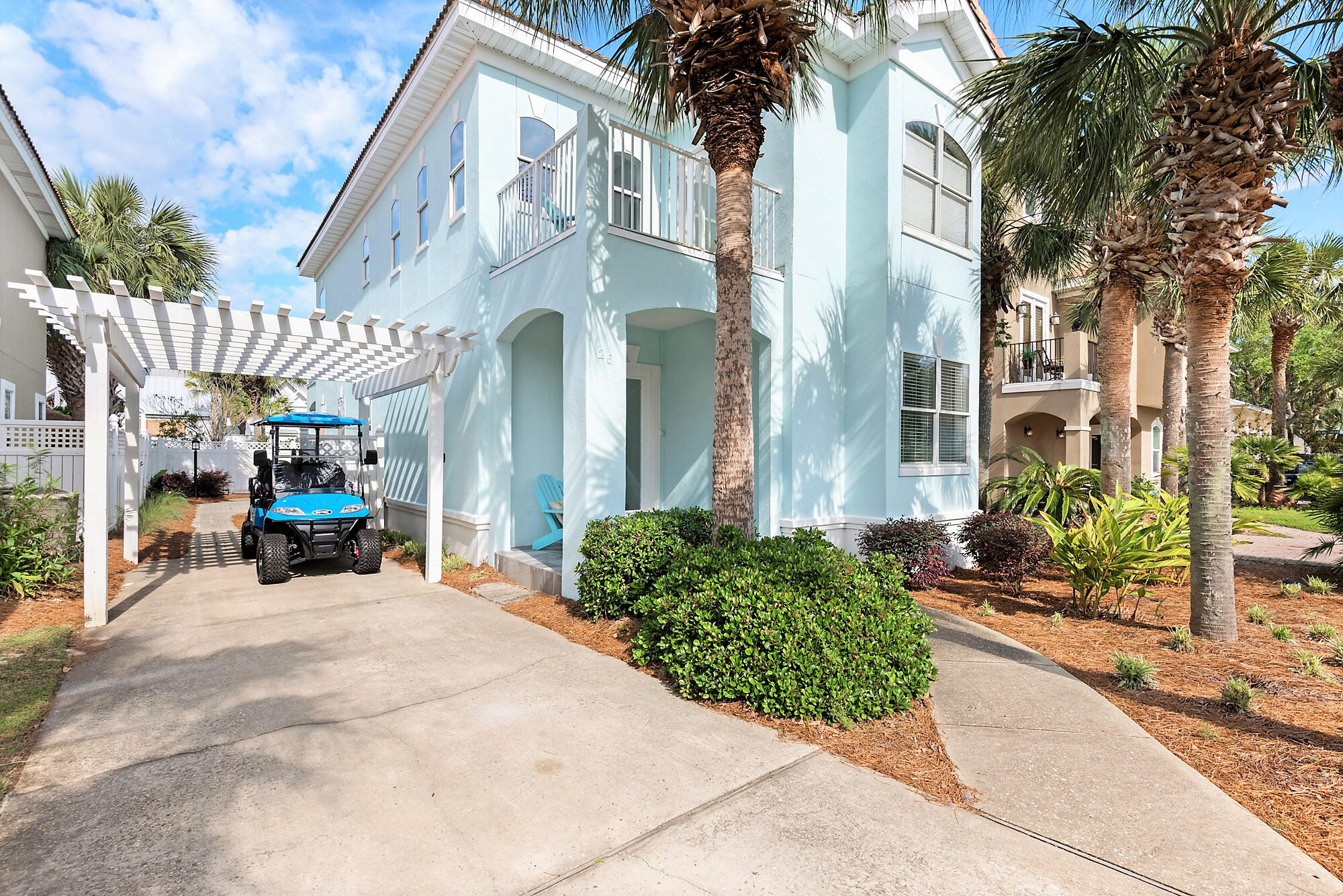 EMERALD WATERS VILLAGE - Residential