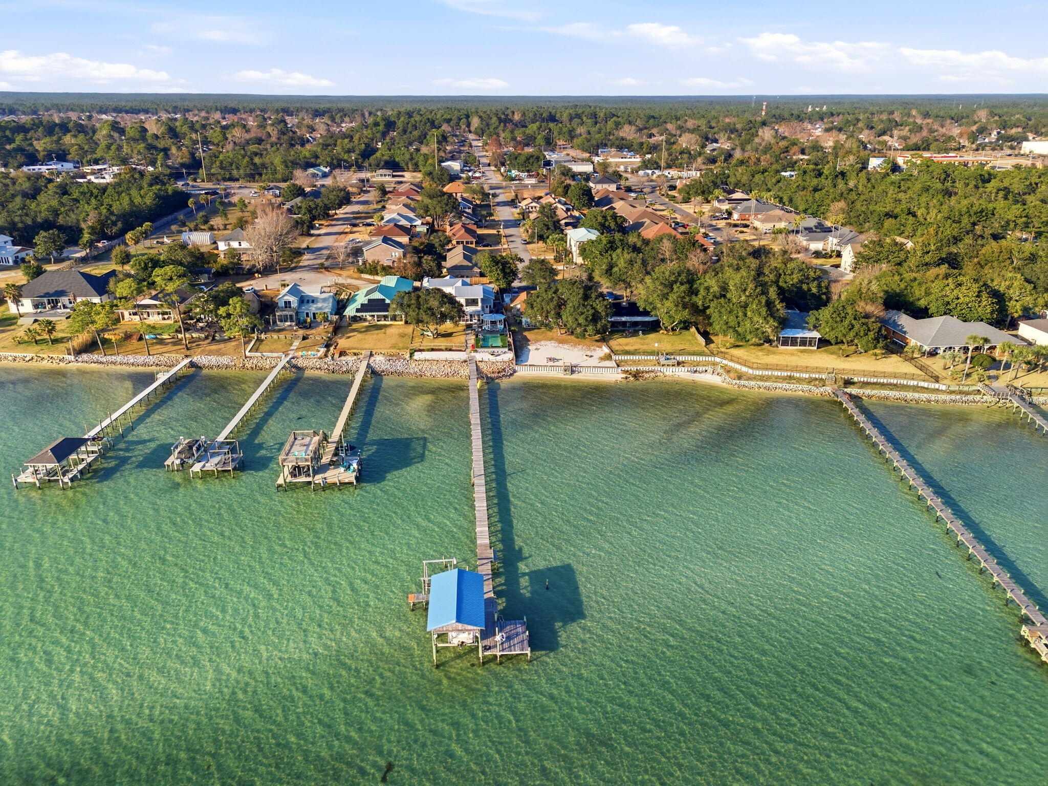 CRESCENT SHORES - Residential
