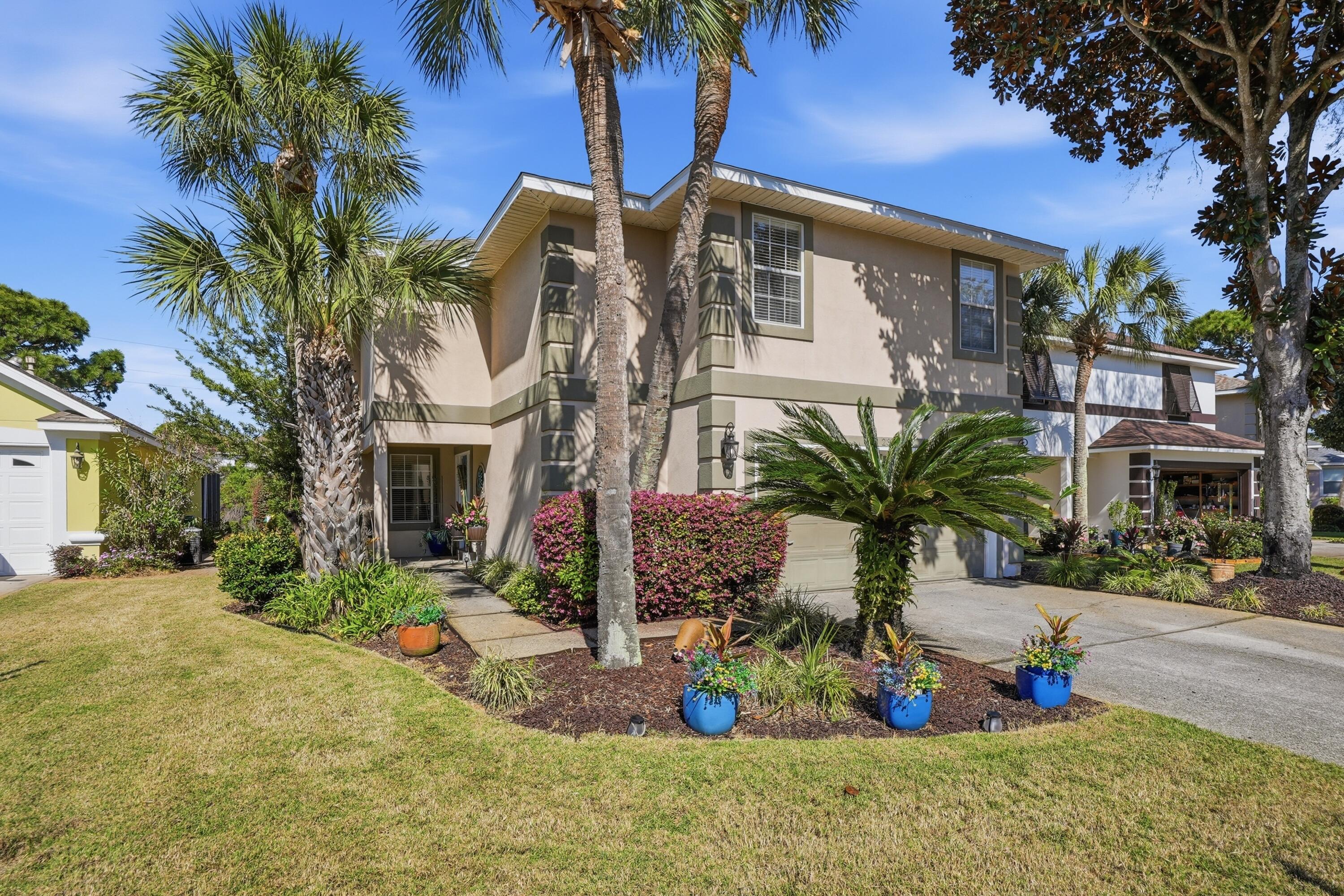 EMERALD LAKES PH 1 - Residential