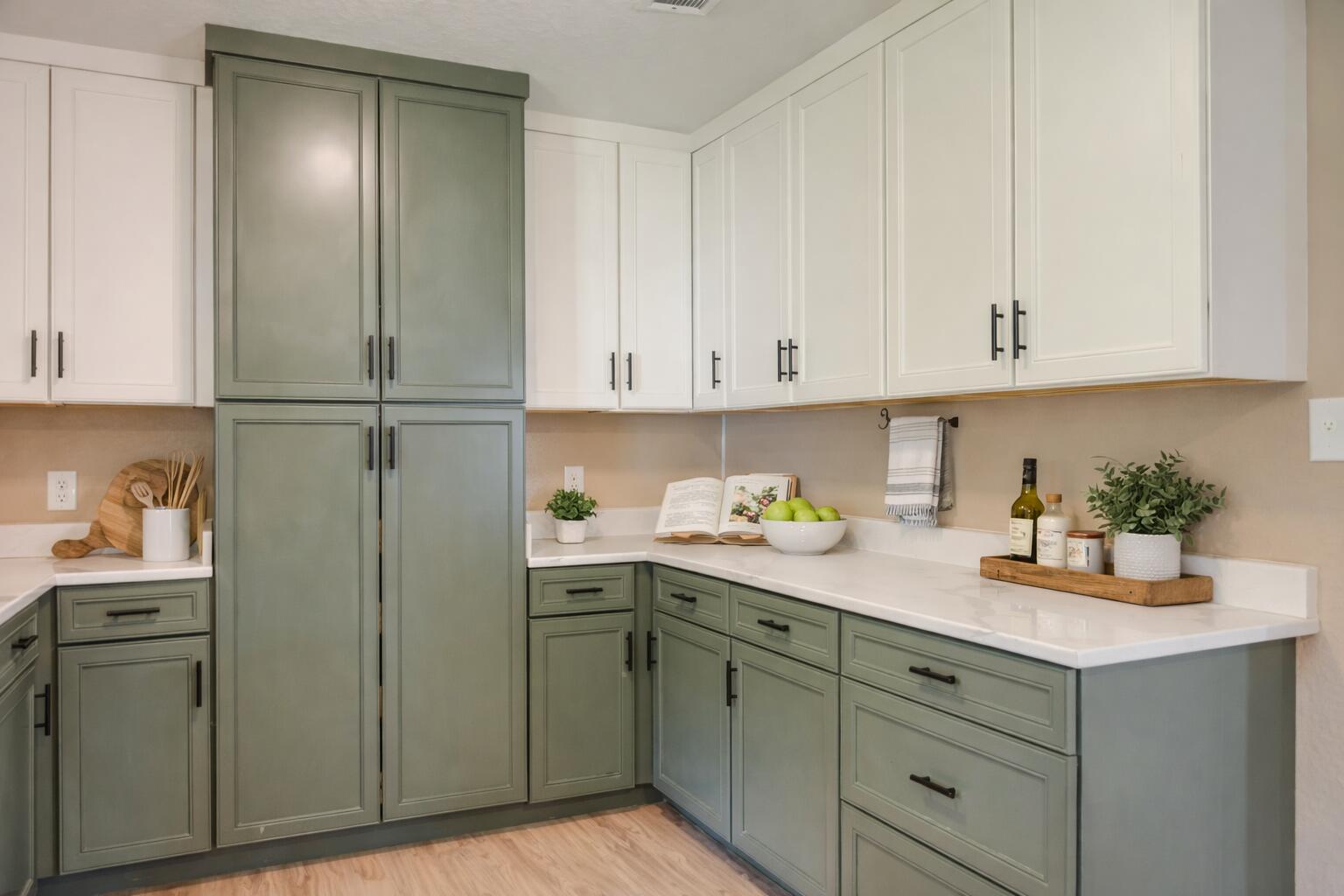 Preferred lender offering a 5.375% SPECIAL rate and 5.25% VA Assumable Loan -- two great options!  
Experience refined Florida living in this beautifully remodeled cottage on nearly half an acre. Featuring new flooring, fresh paint, quartz countertops, soft-close cabinetry, updated bathrooms, new electrical, tankless water heater, HVAC, and a fully fenced yard for privacy. Every upgrade blends comfort and style--just bring your personal touch and make it yours!