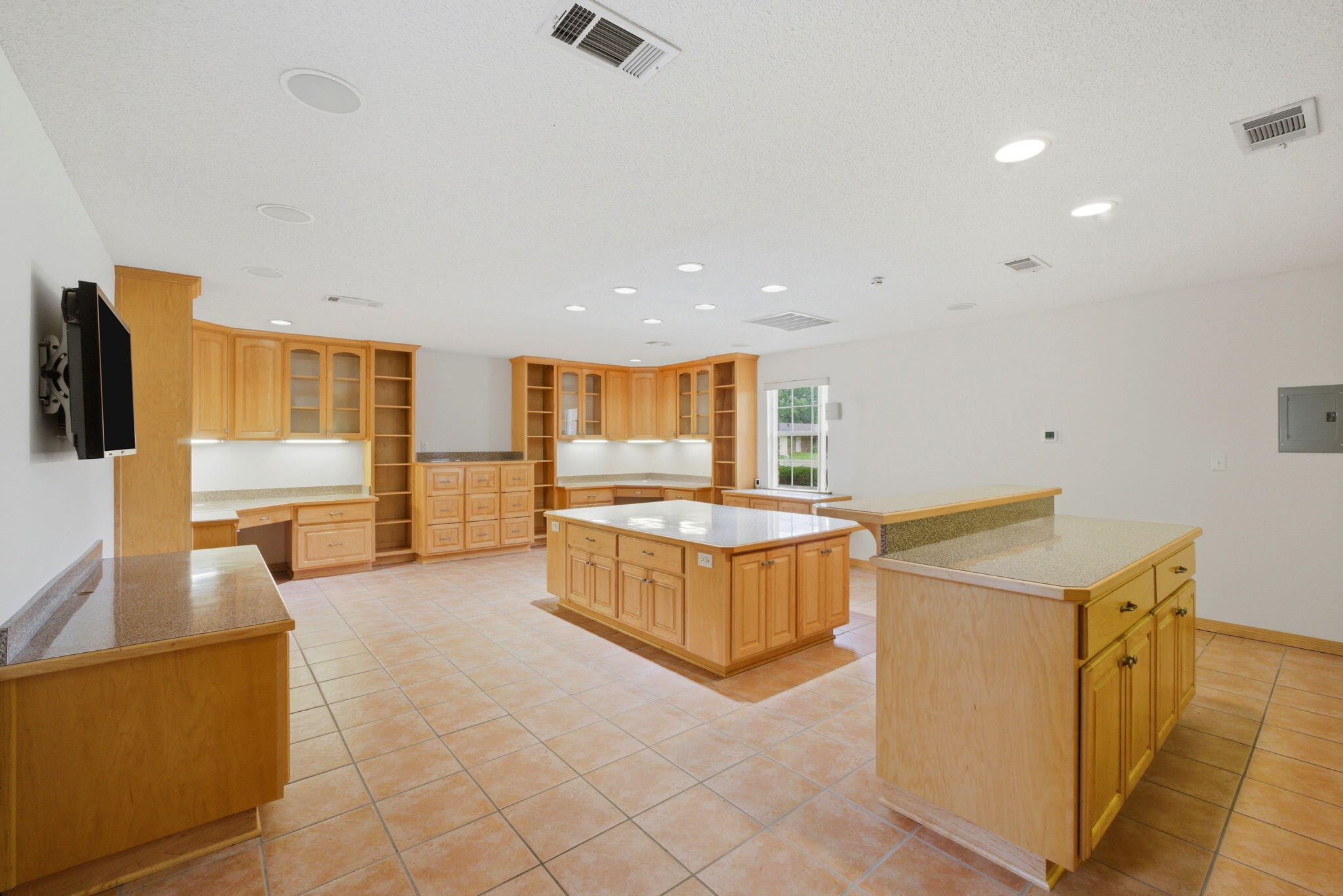 SOUTH GULF MANOR - Residential