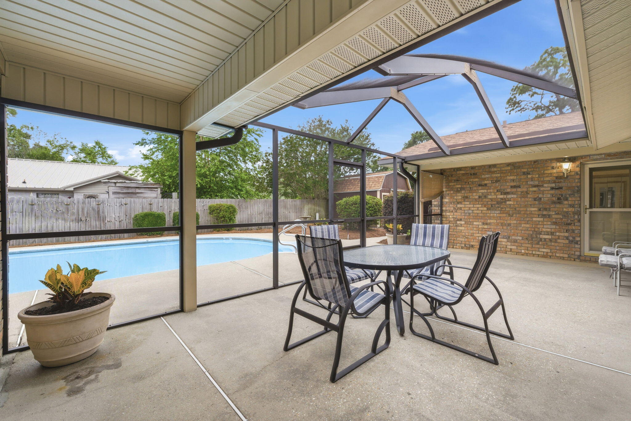 SOUTH GULF MANOR - Residential