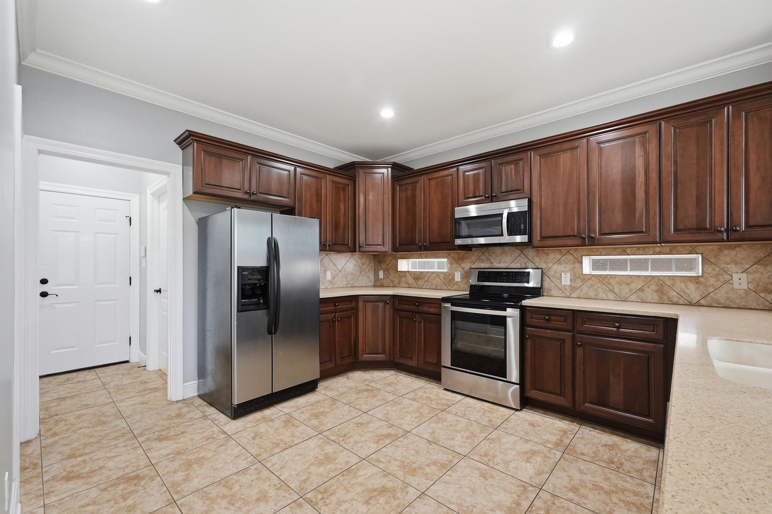 Baywalk Landings - Residential