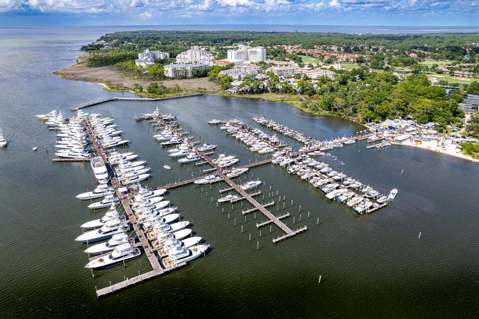 VANTAGE POINTE - Residential