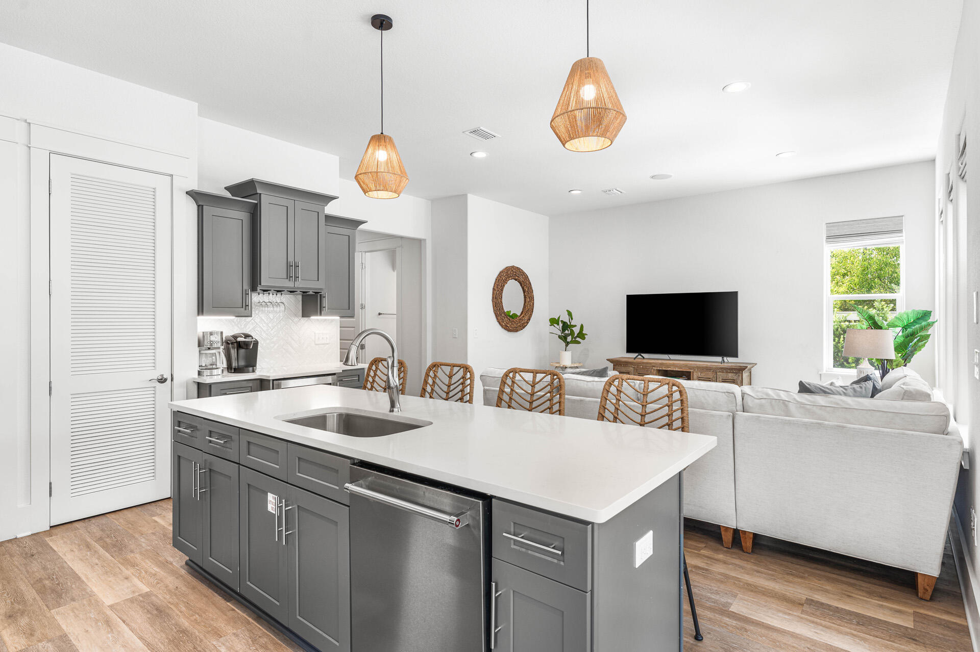 FRANGISTA BEACH 3RD ADDN - Residential