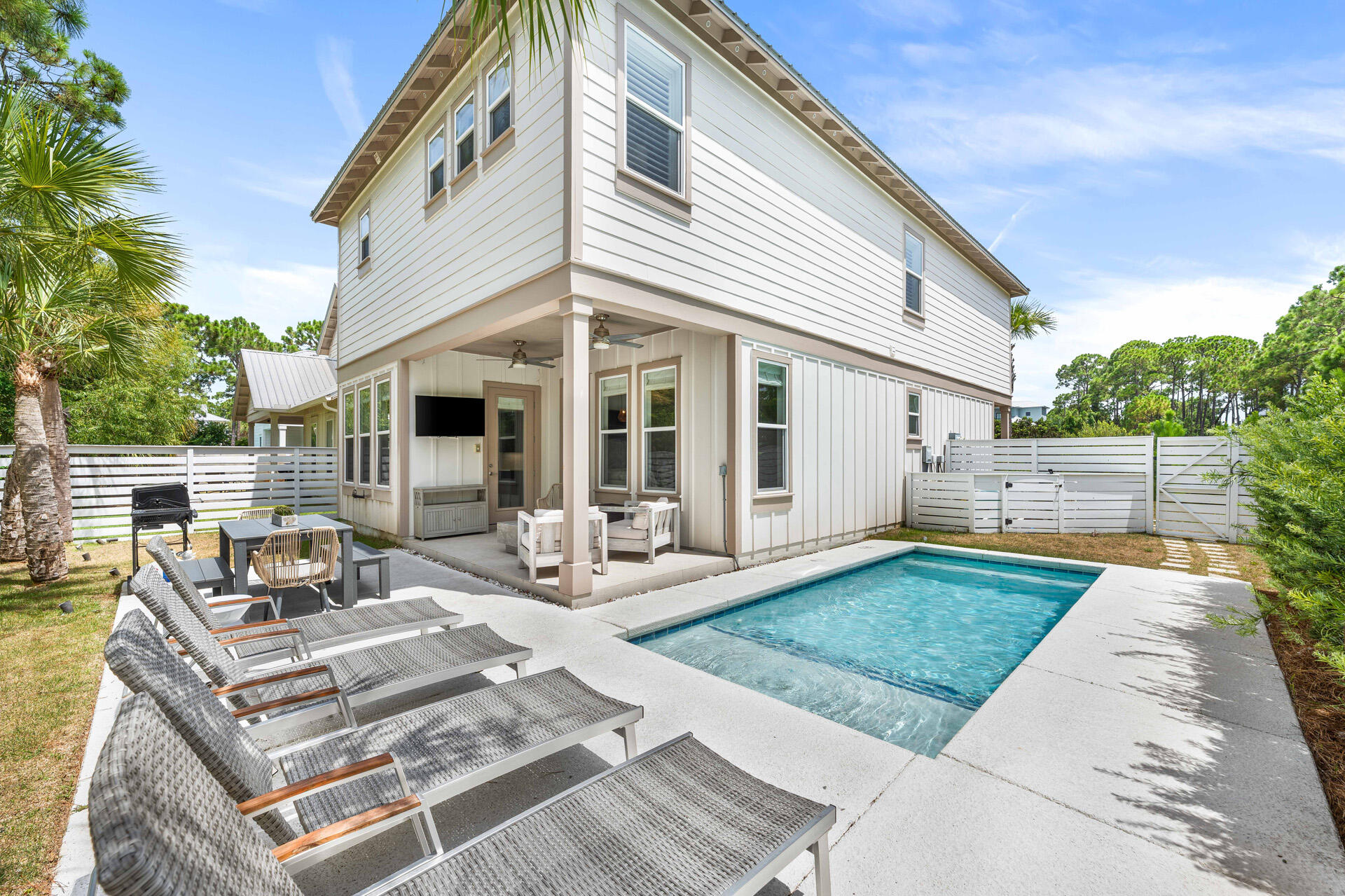 FRANGISTA BEACH 3RD ADDN - Residential