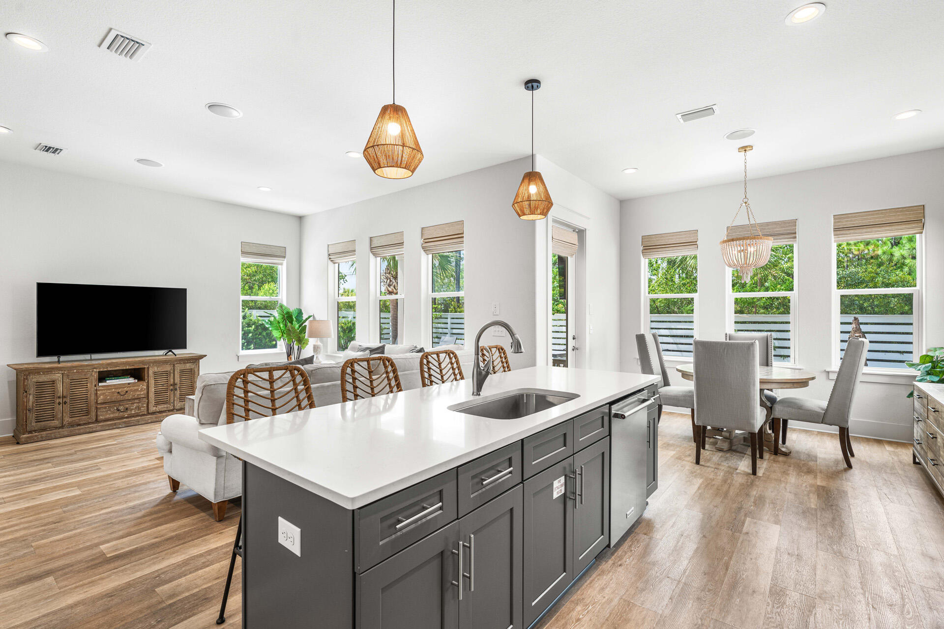 FRANGISTA BEACH 3RD ADDN - Residential