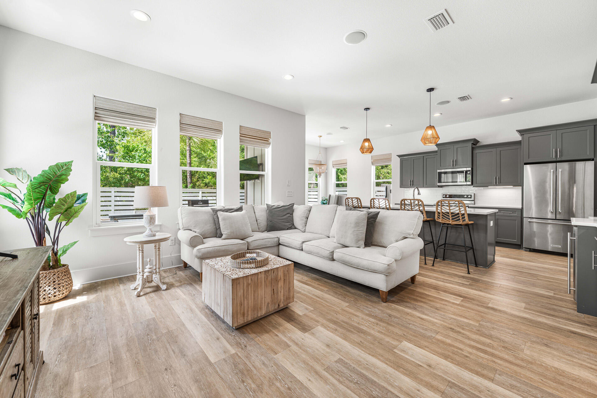 FRANGISTA BEACH 3RD ADDN - Residential