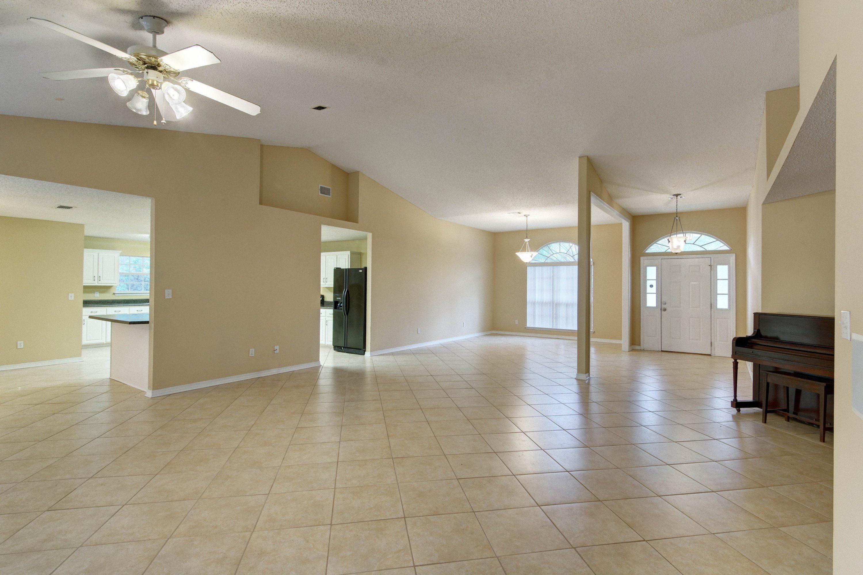 pine ranch - Residential
