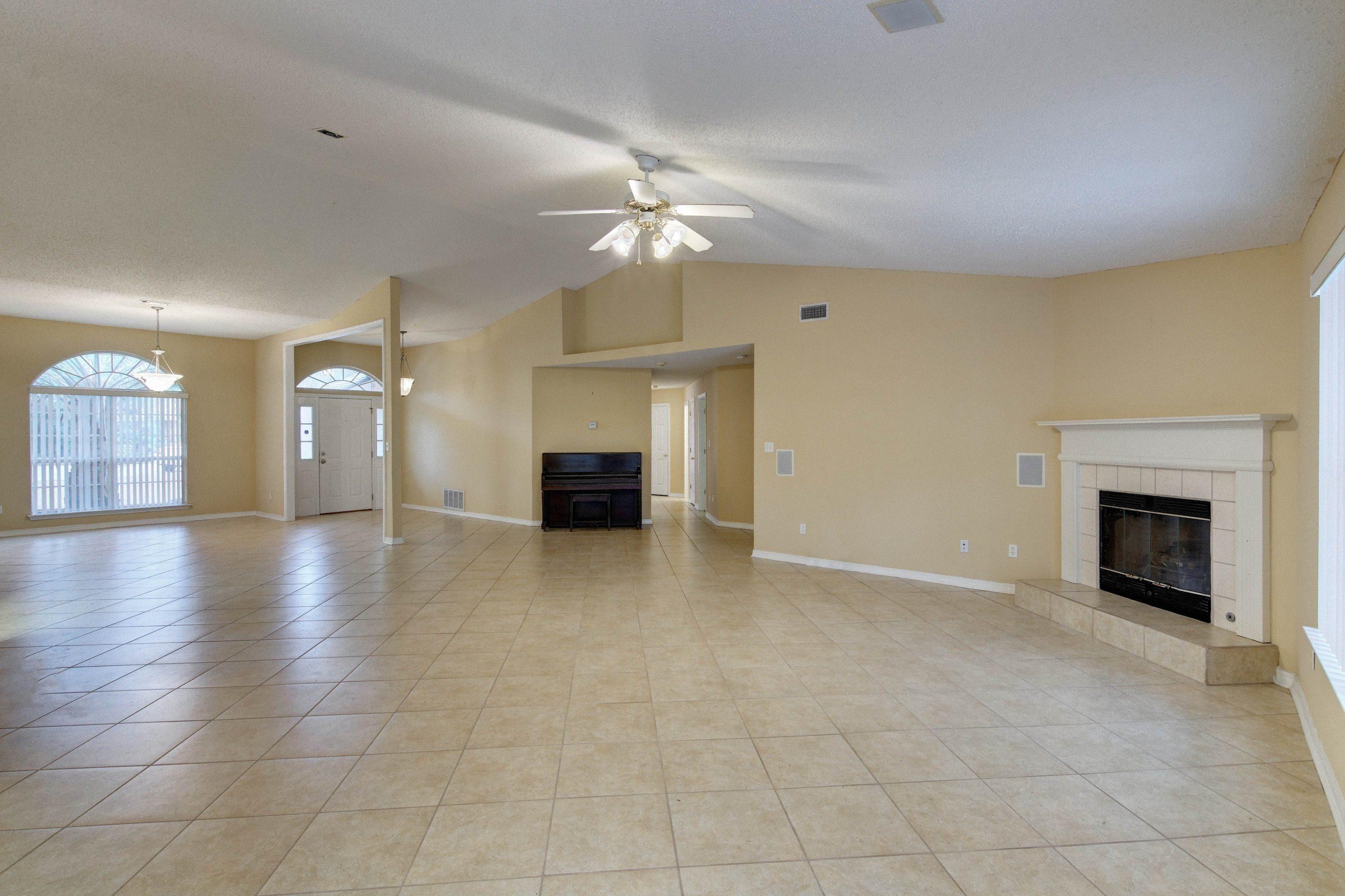pine ranch - Residential