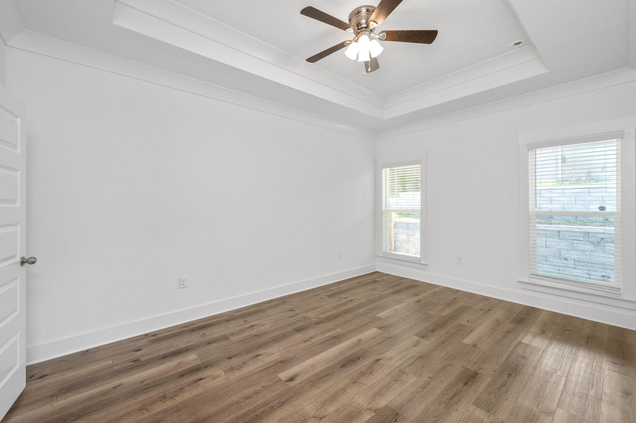 Cedar Ave - Residential