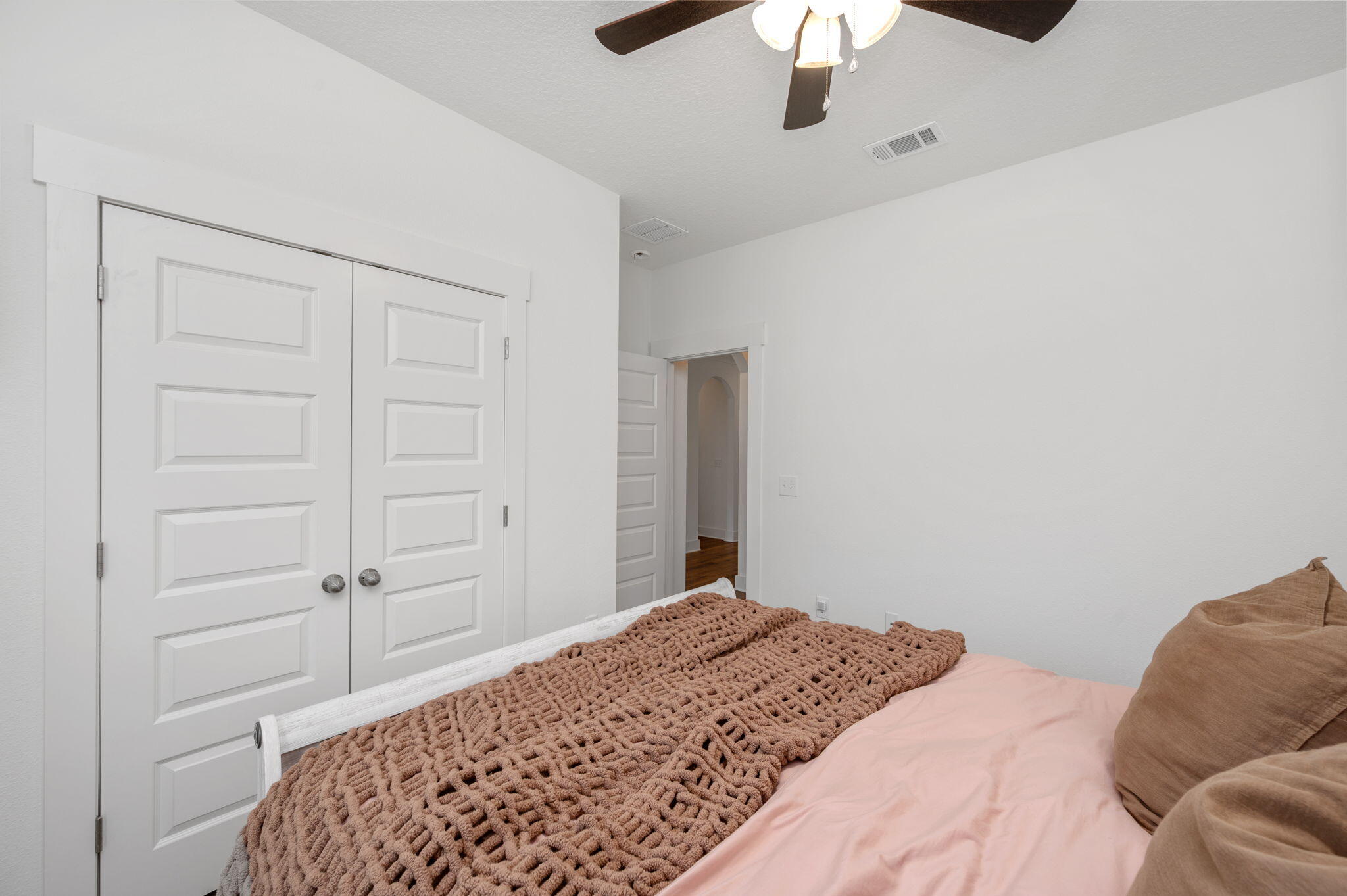 Cedar Ave - Residential