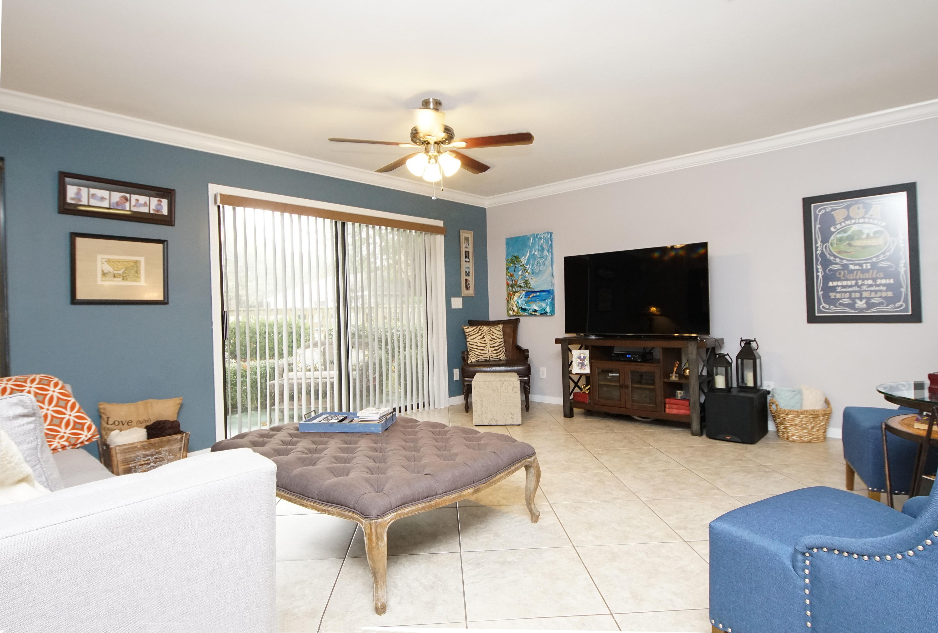MAGNOLIA BAY CLUB - Residential