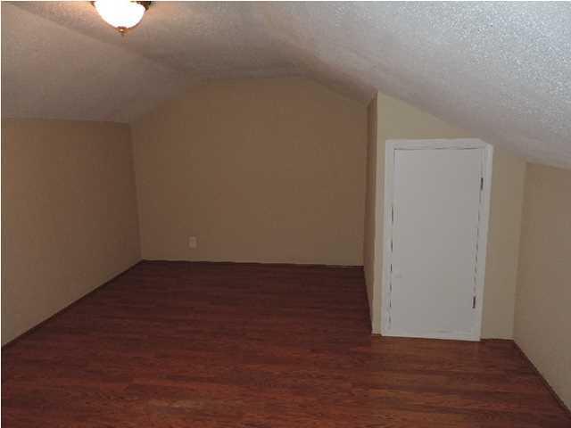 MAGNOLIA BAY CLUB - Residential