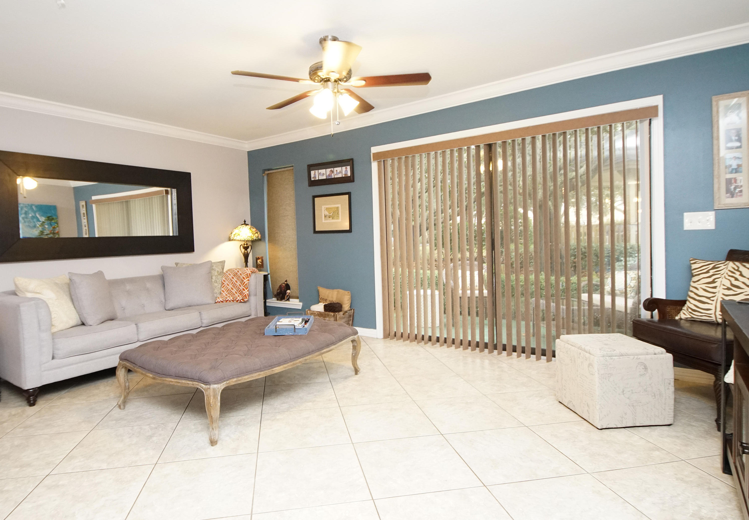 MAGNOLIA BAY CLUB - Residential