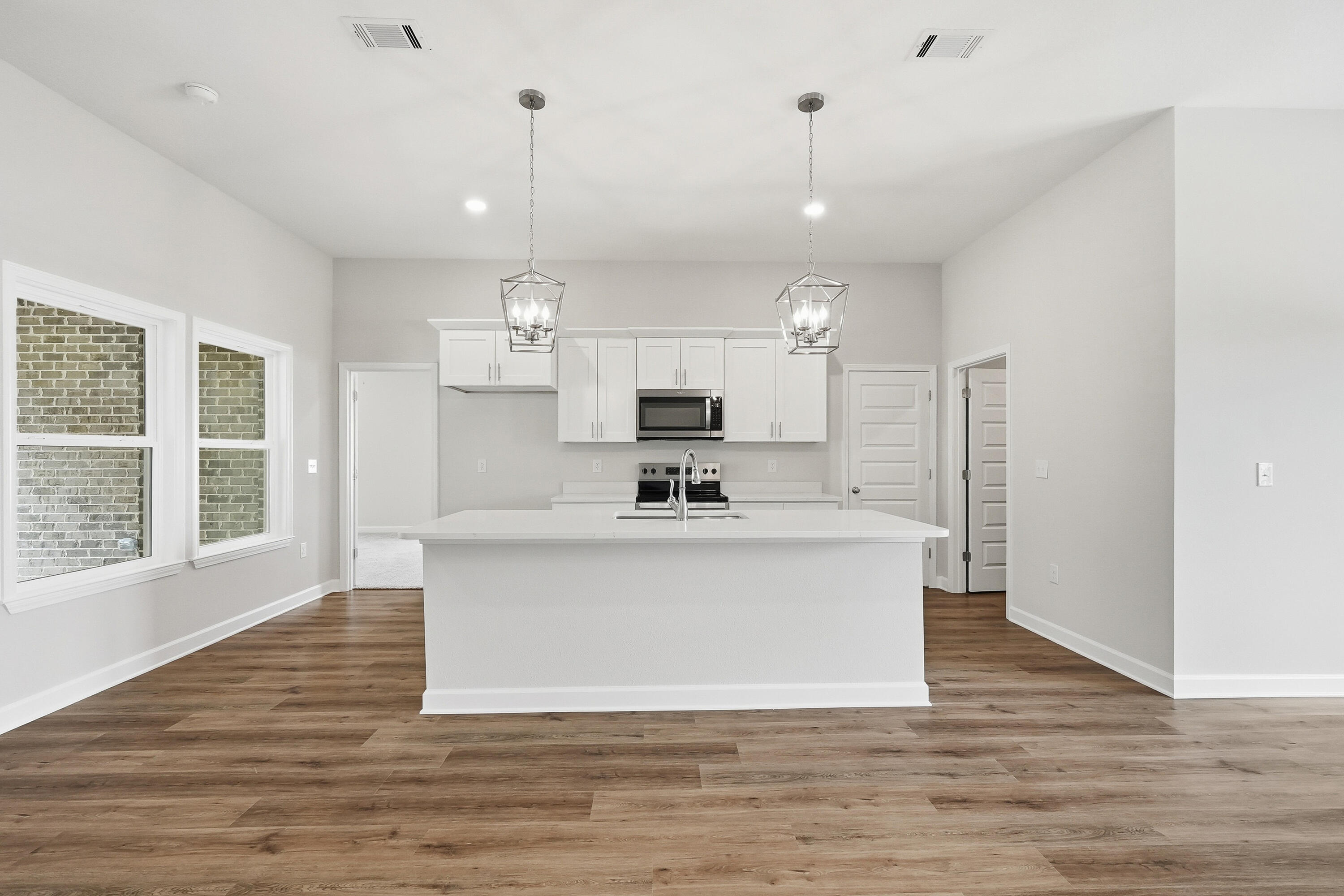 COUNTRY BREEZE EST - Residential