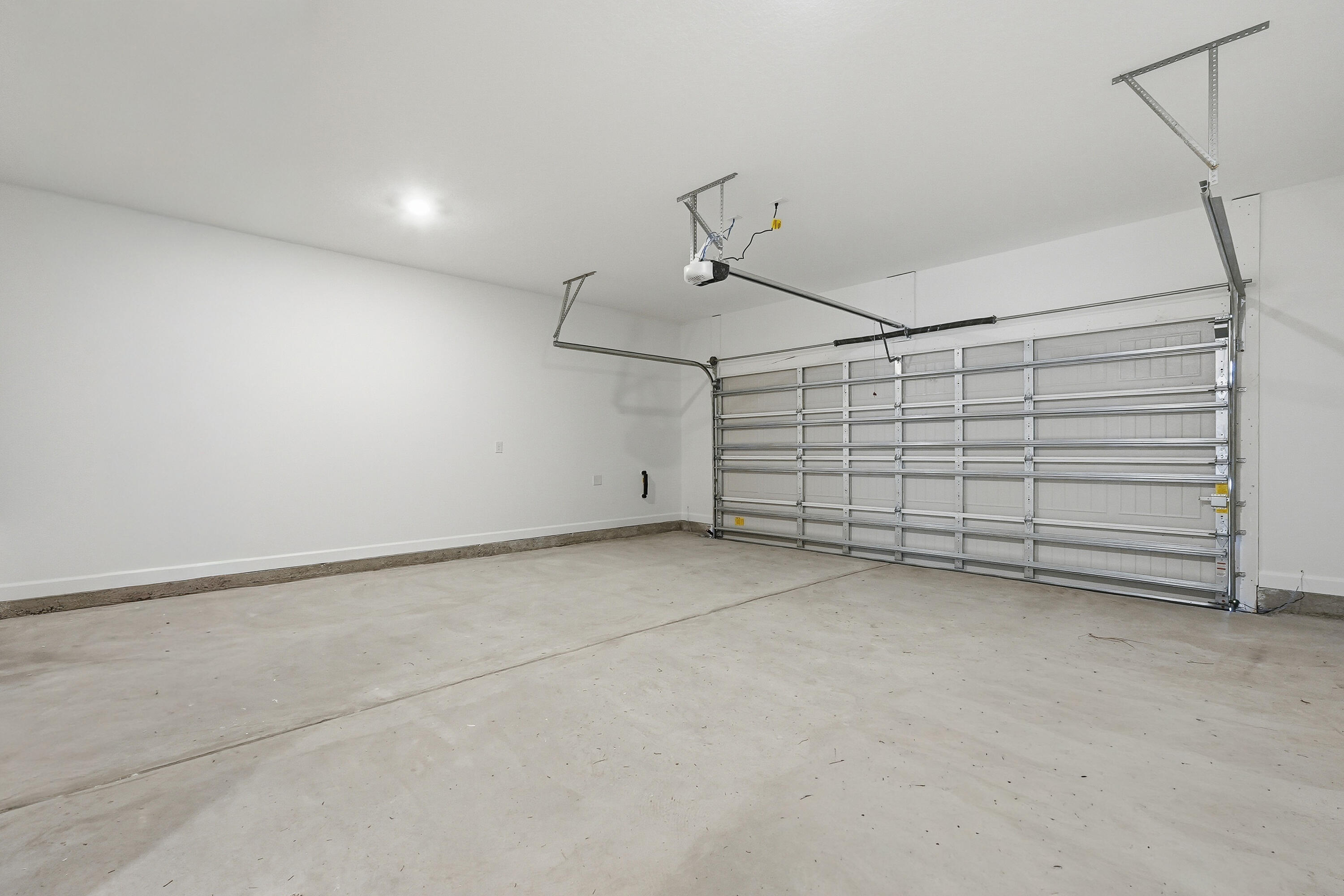 COUNTRY BREEZE EST - Residential