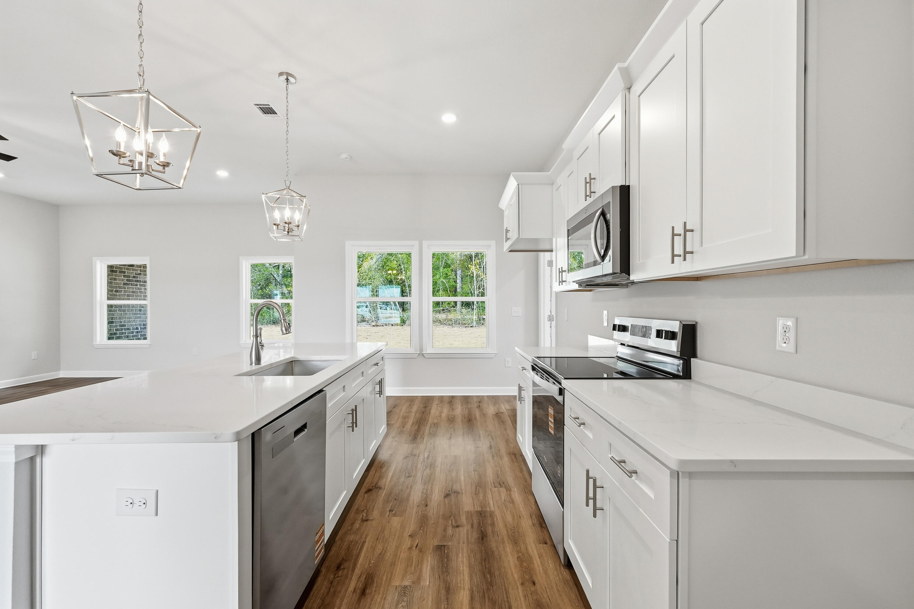 COUNTRY BREEZE EST - Residential