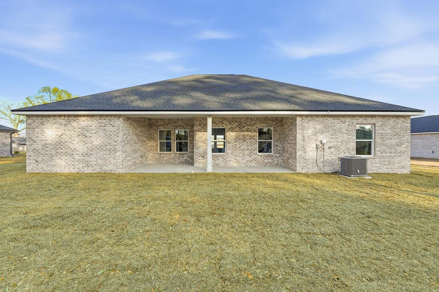 COUNTRY BREEZE EST - Residential