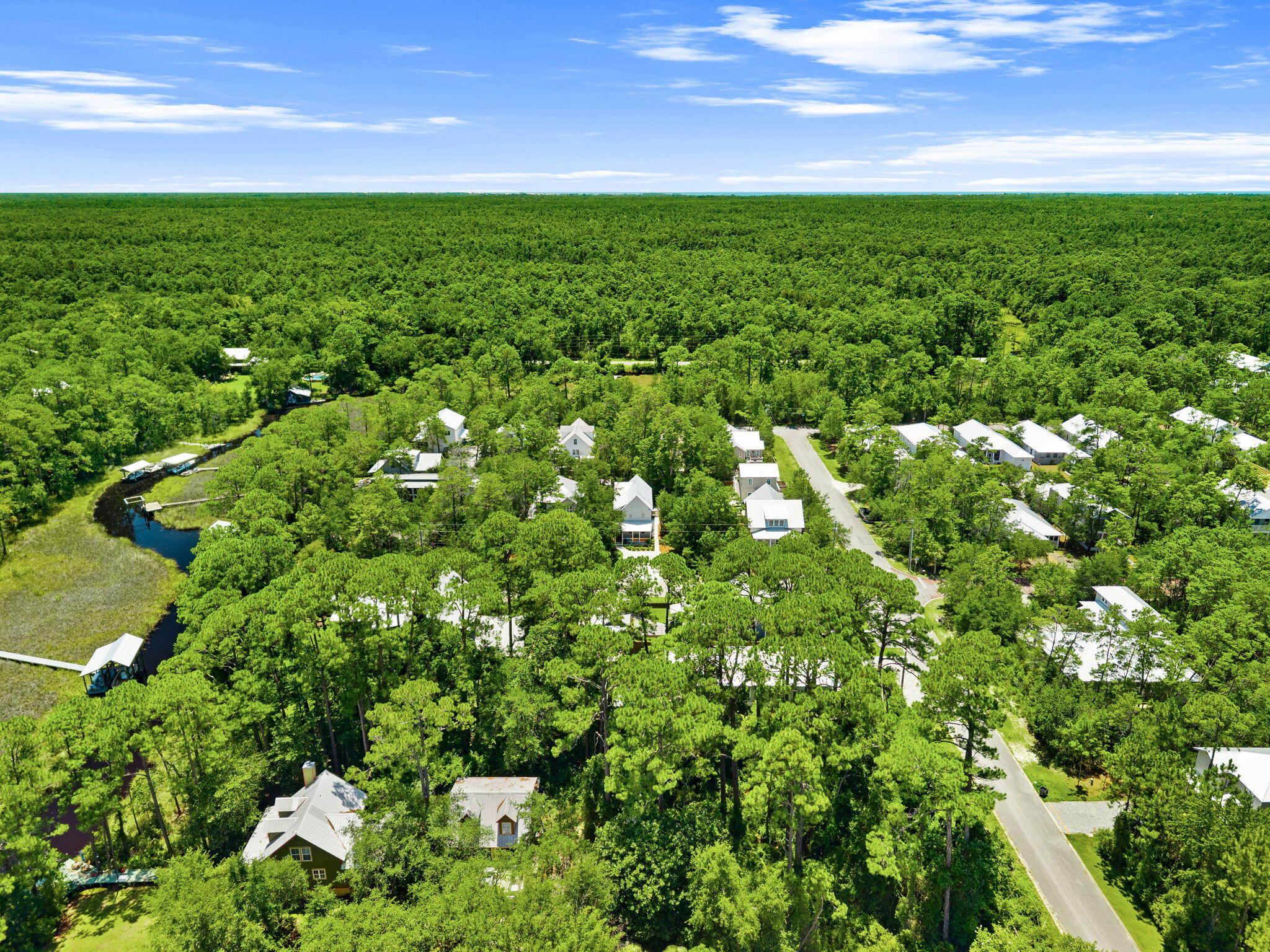 MAGNOLIA BEACH - Residential