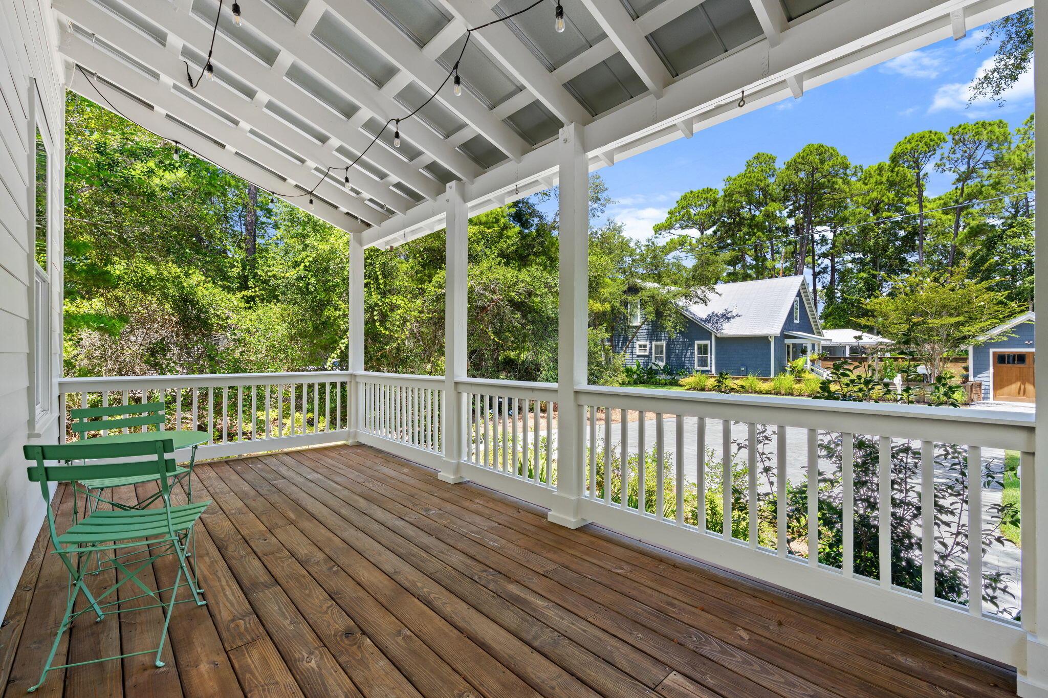 MAGNOLIA BEACH - Residential
