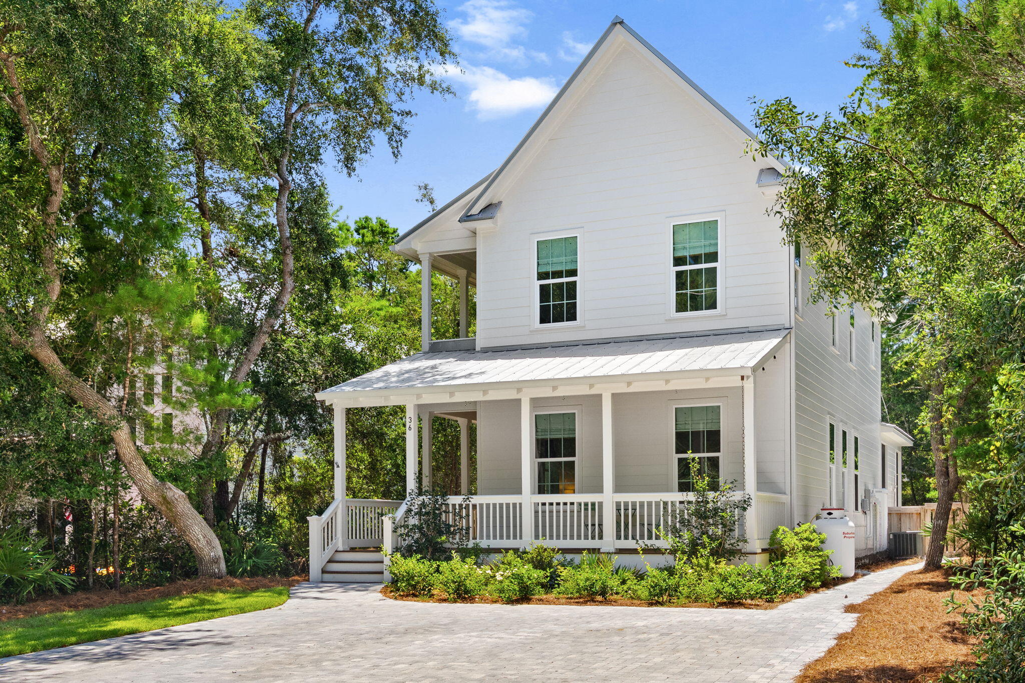 MAGNOLIA BEACH - Residential