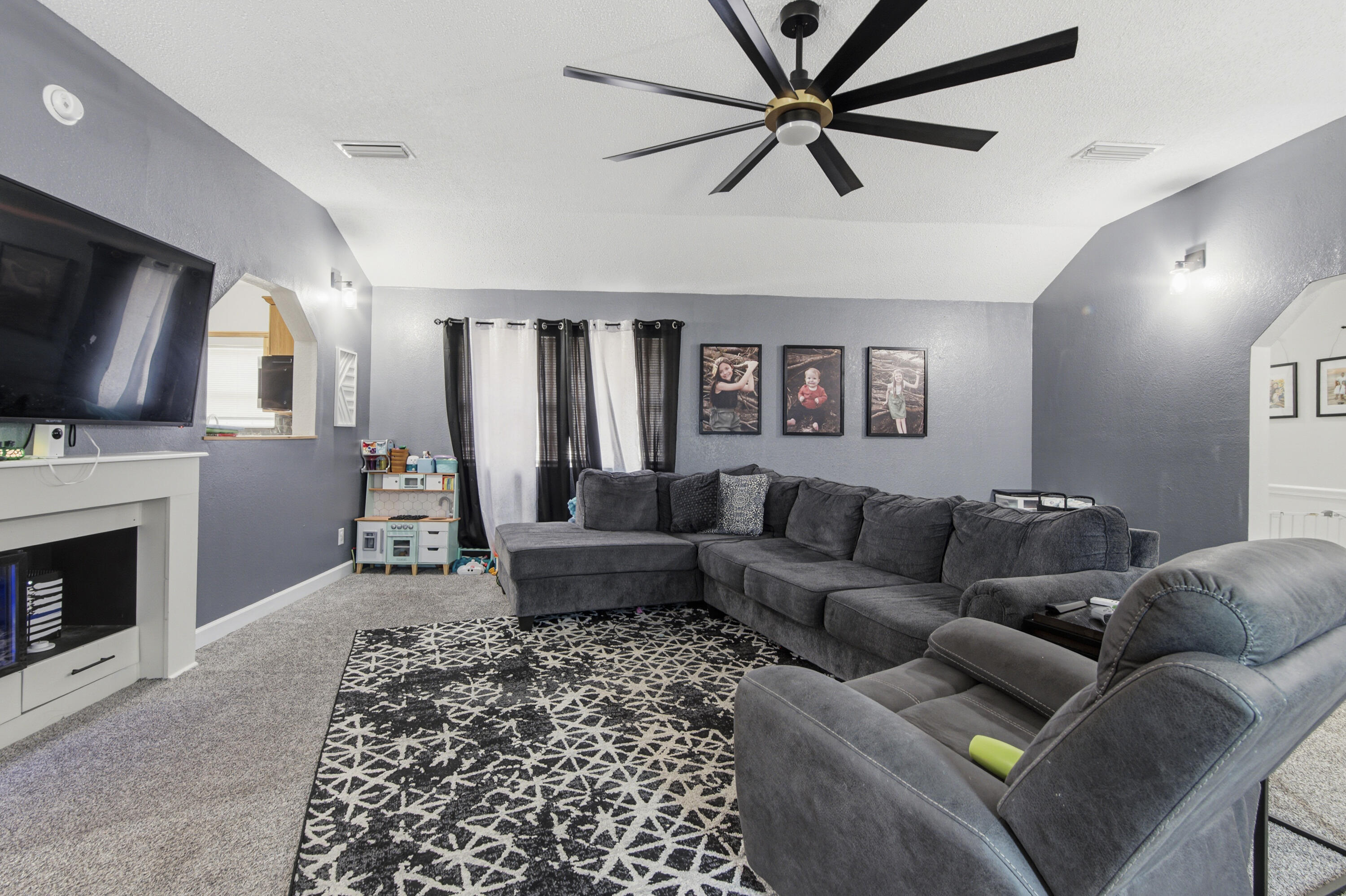OAKWOOD HILLS - Residential