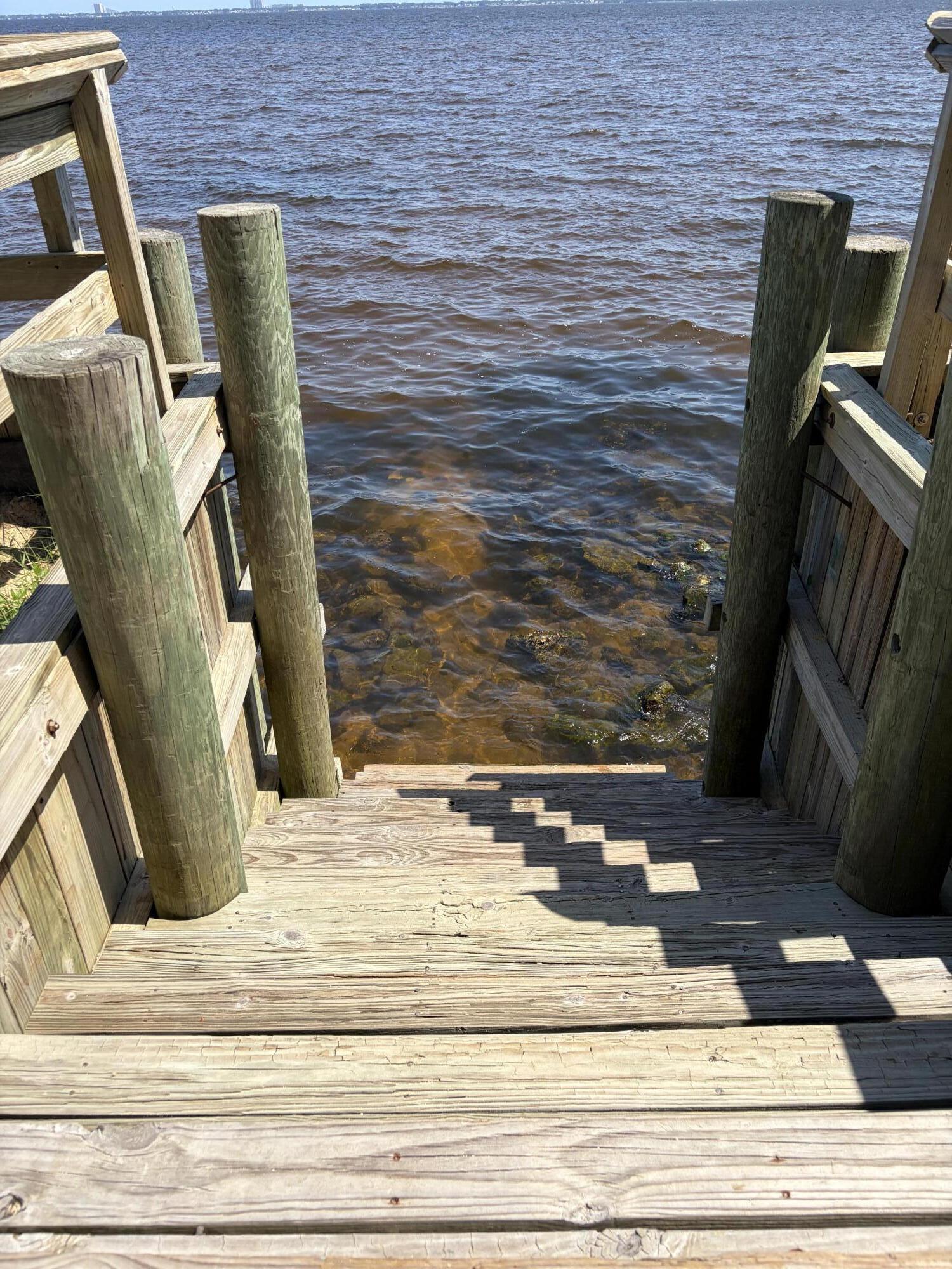 VILLA TASSO TOWN OF - Land