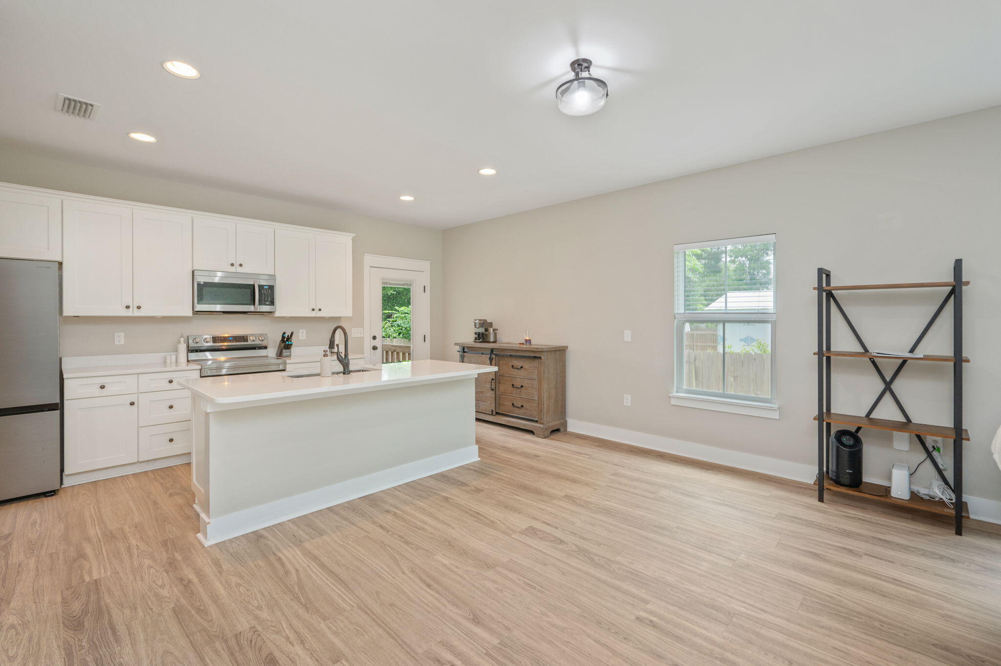 GARDEN CITY - Residential