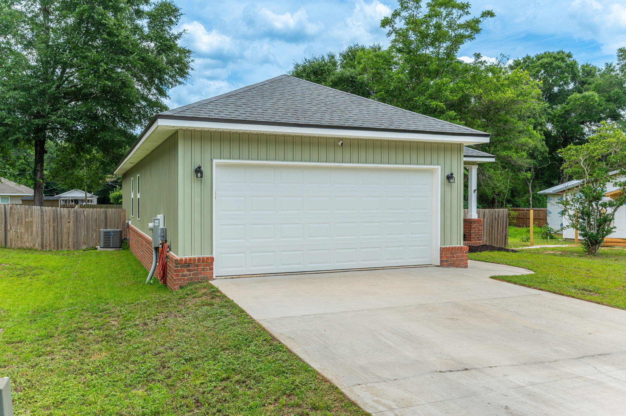 GARDEN CITY - Residential