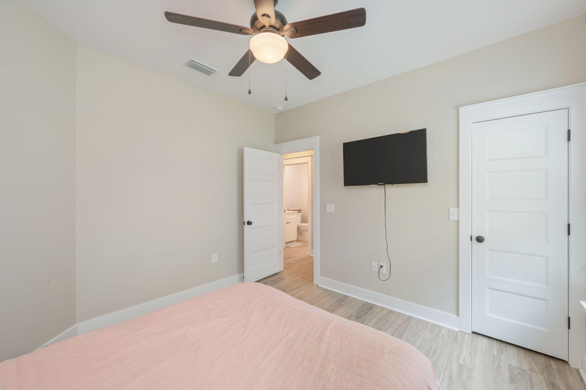 GARDEN CITY - Residential