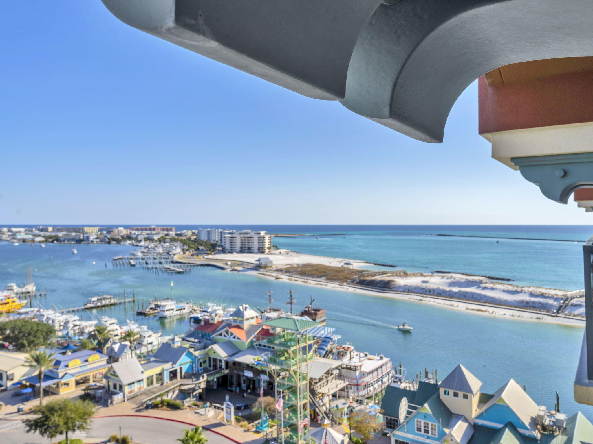 EMERALD GRANDE - Residential