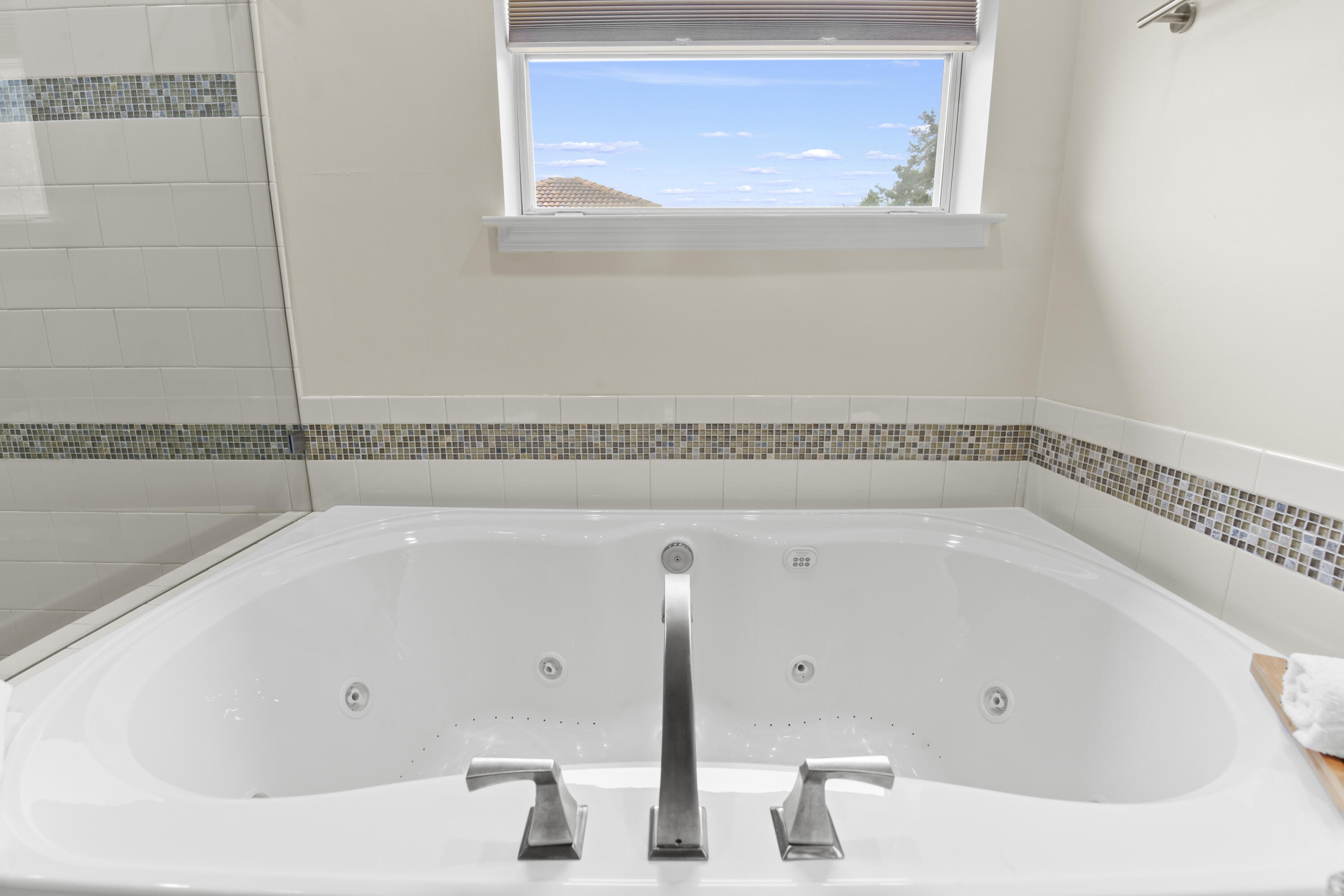 EMERALD BAY PH 1-B - Residential