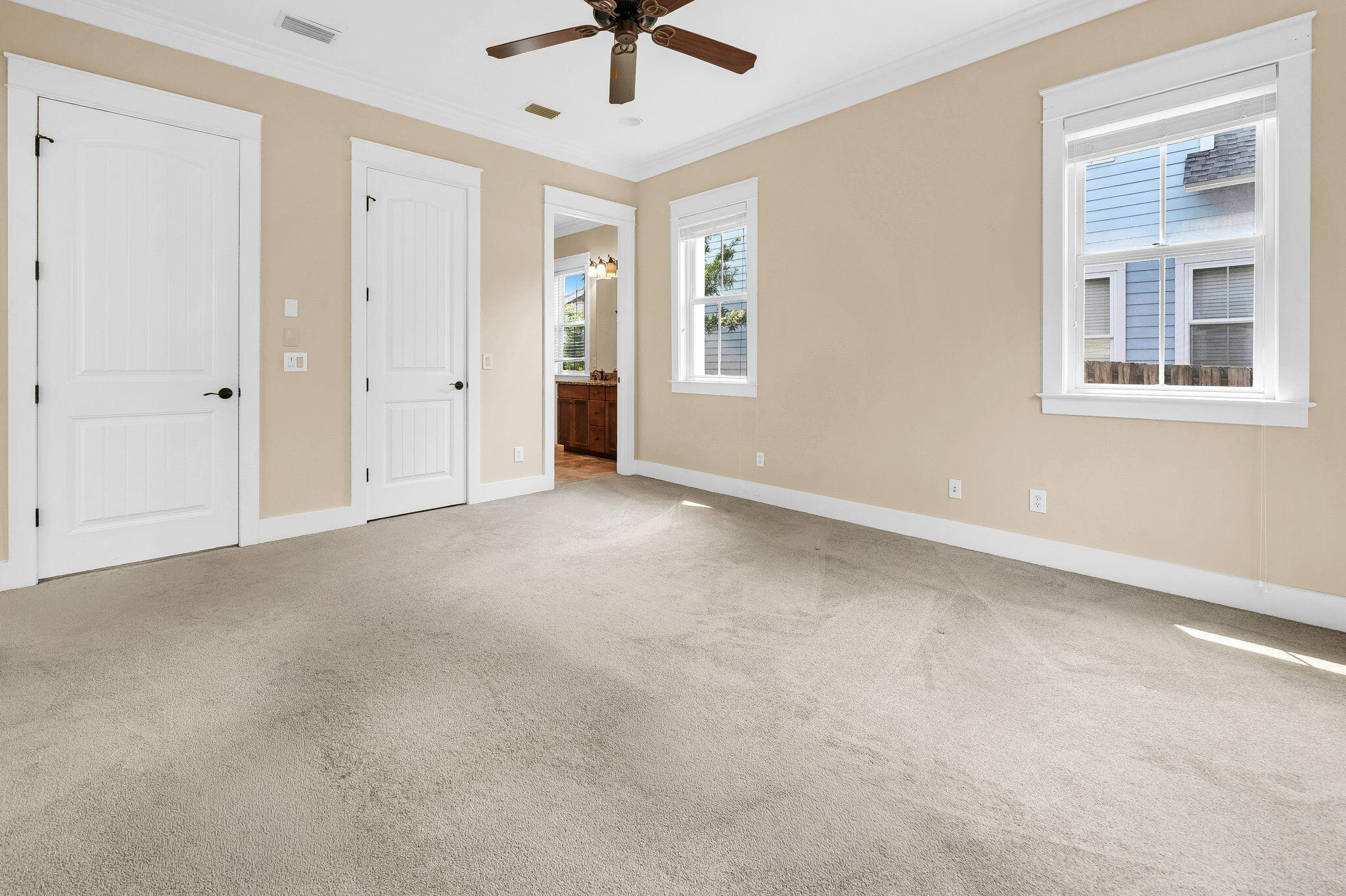 HARRISON'S WALK - Residential