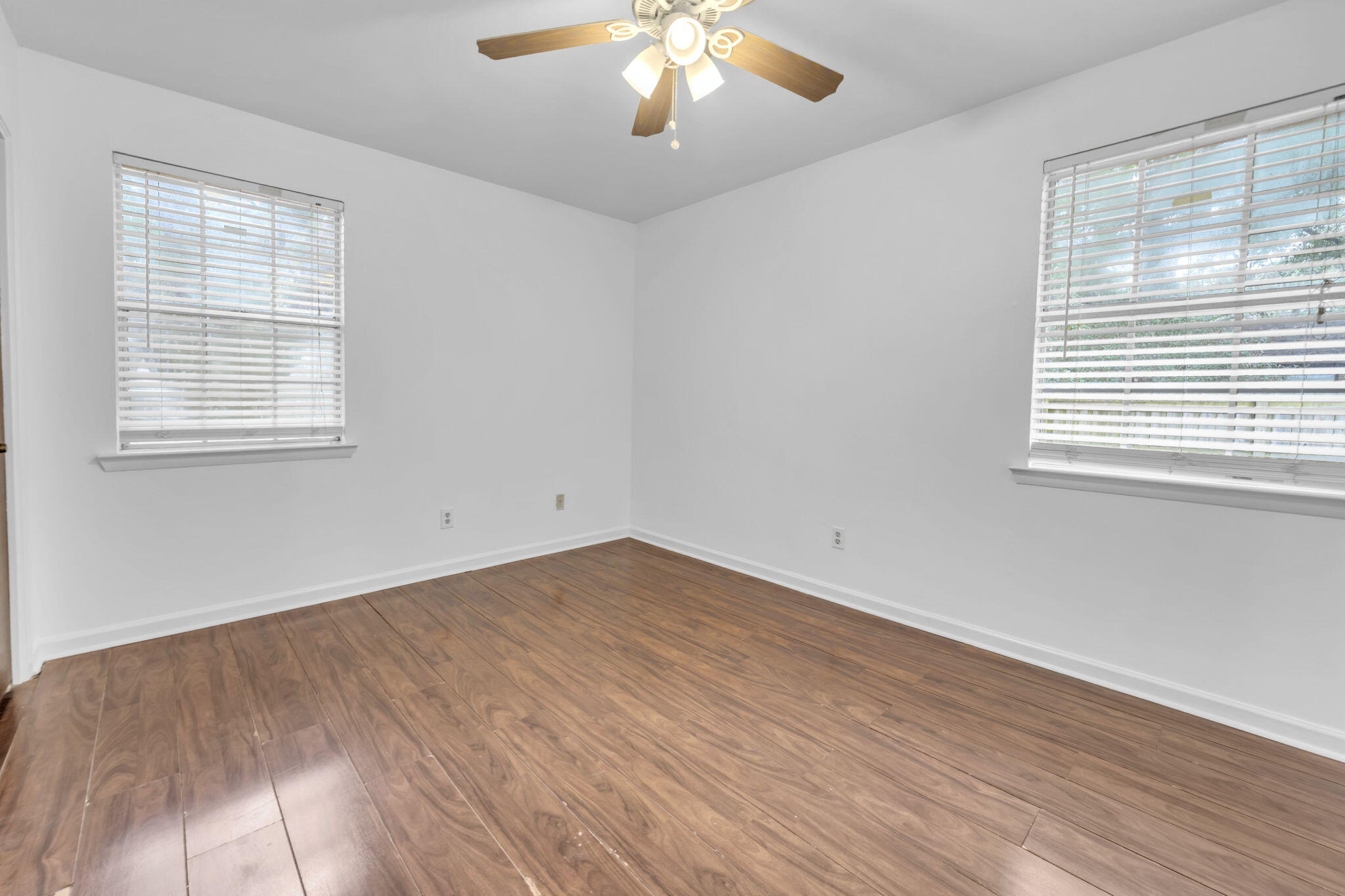 1020 PINETREE RD - Residential Lease