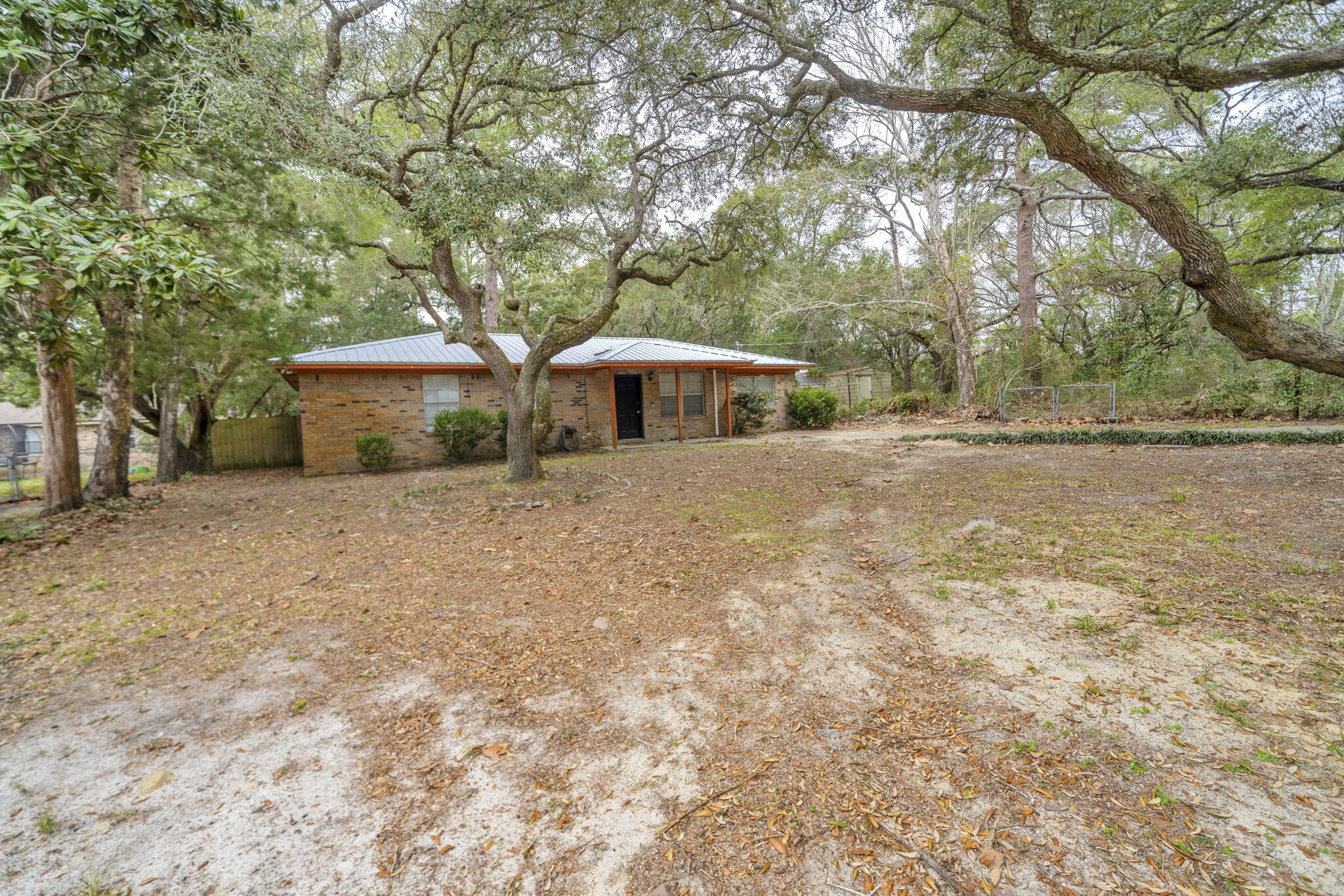 1020 PINETREE RD - Residential Lease