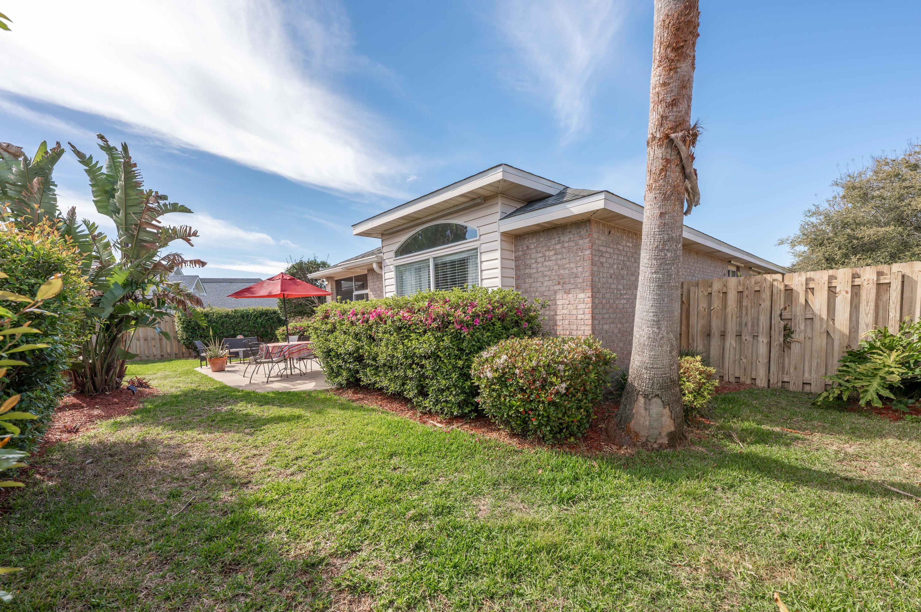 AVALON BEACH ESTATES - Residential