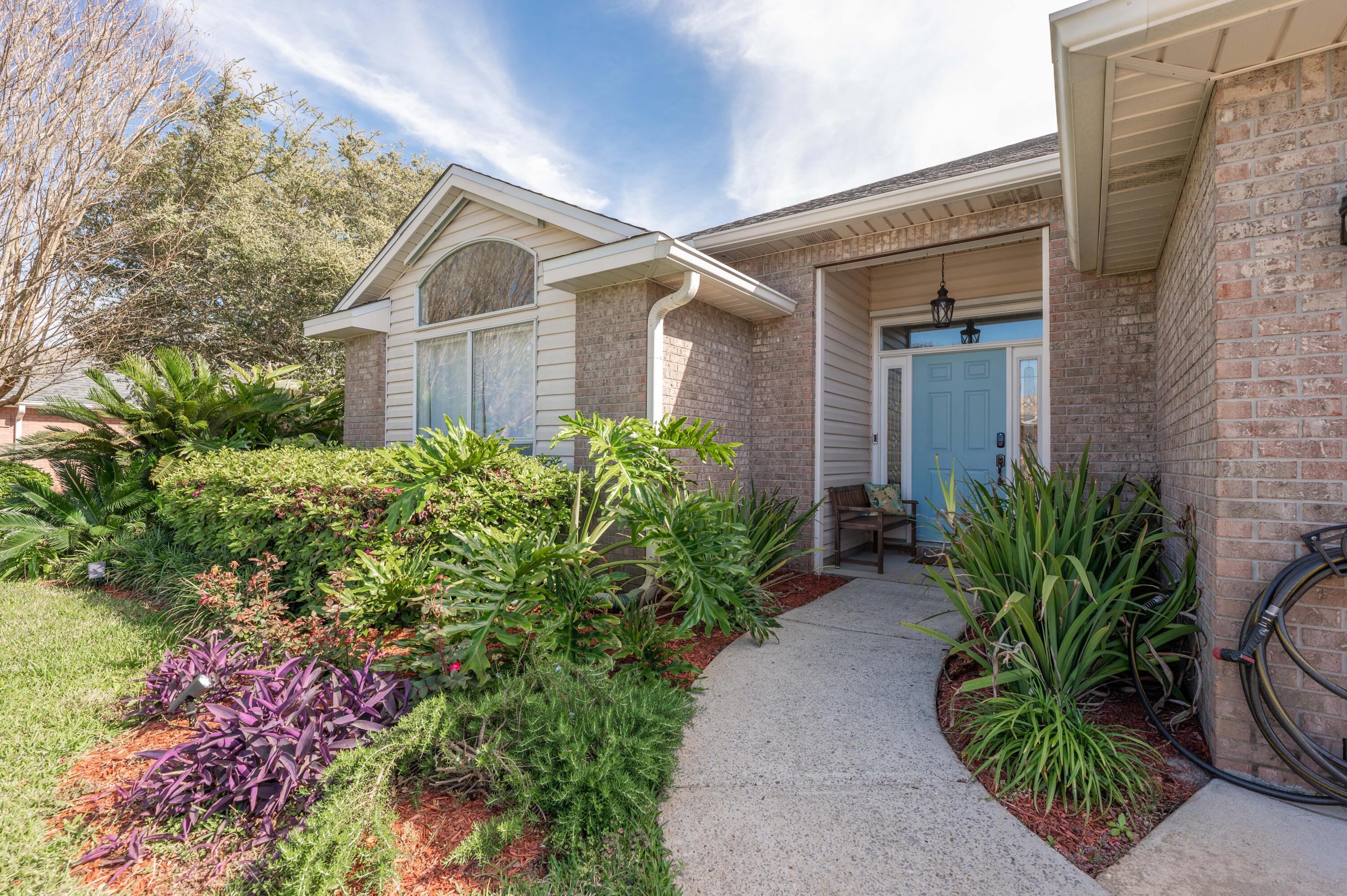 AVALON BEACH ESTATES - Residential