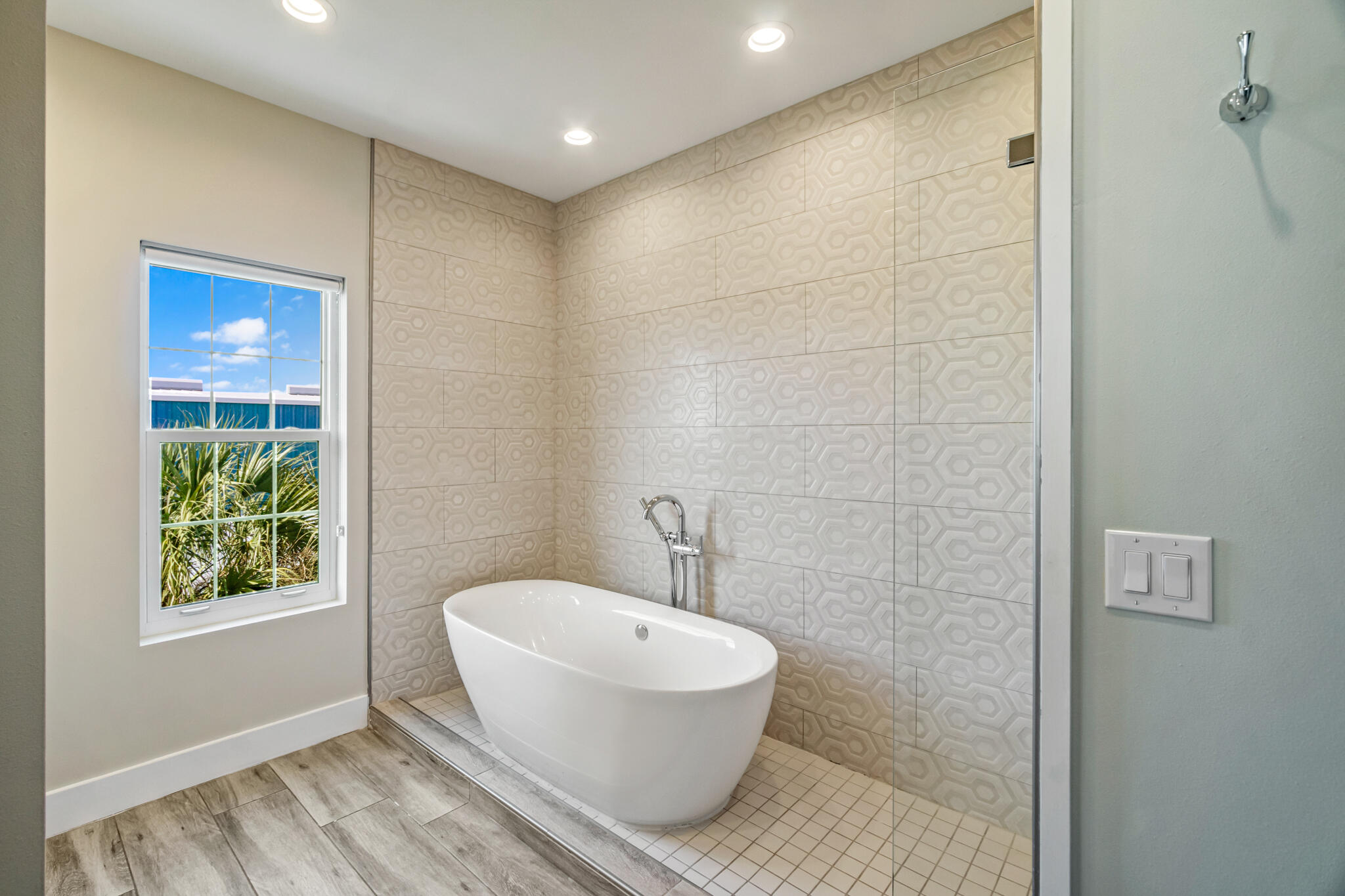 FRANGISTA BEACH 2ND ADDN - Residential