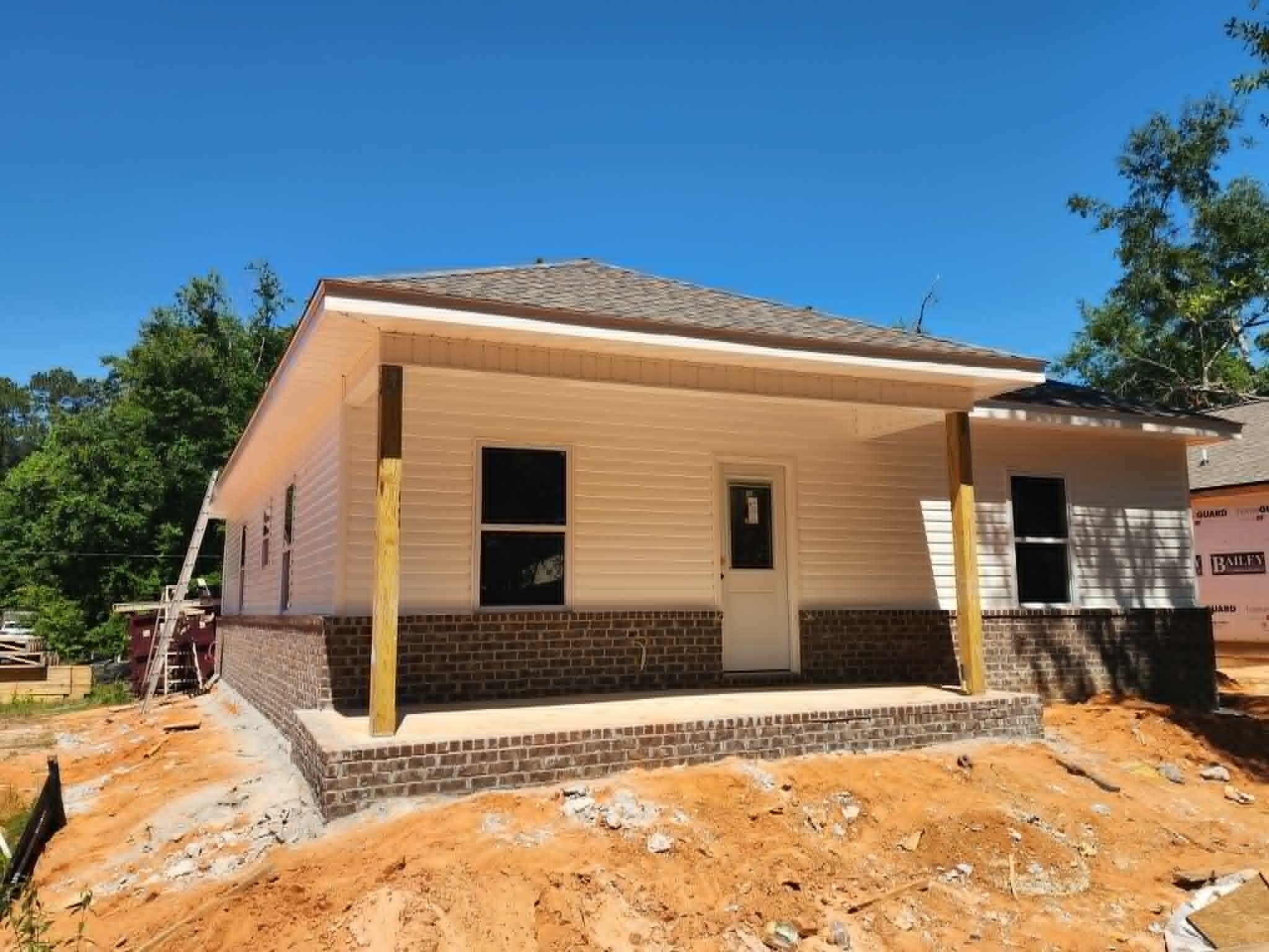 AVALON BEACH - Residential