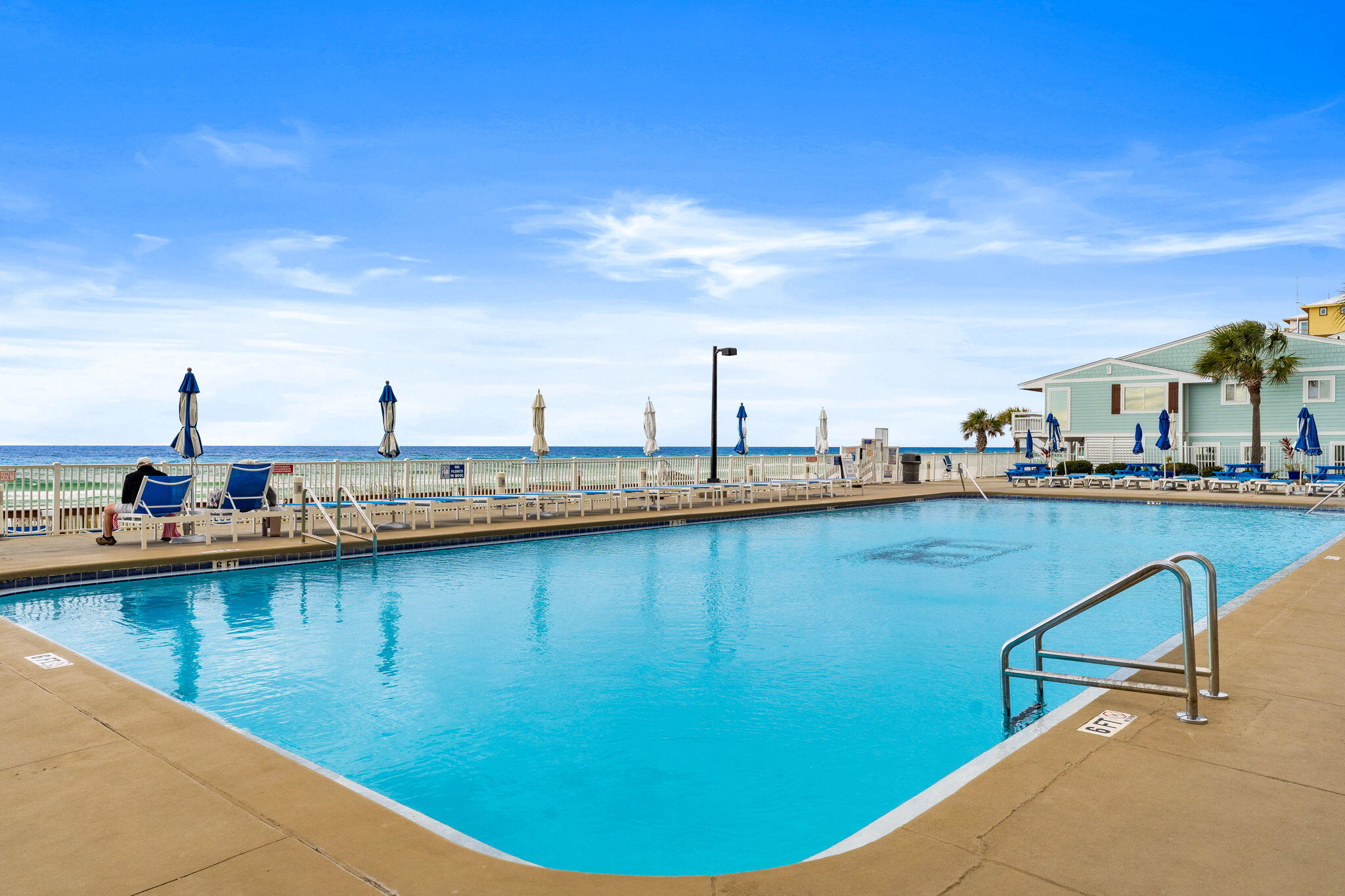 REGENCY TOWERS - Residential