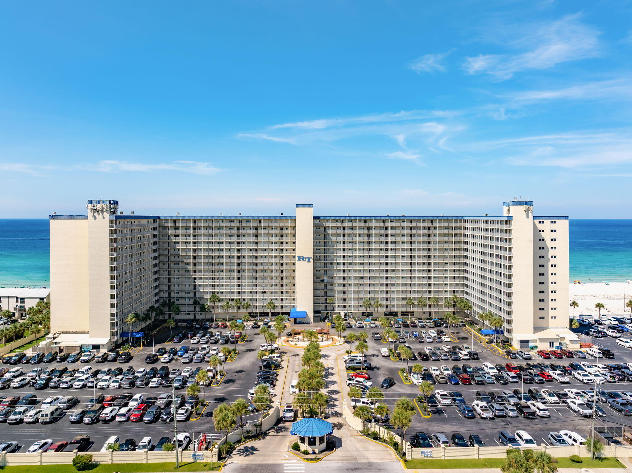 REGENCY TOWERS - Residential