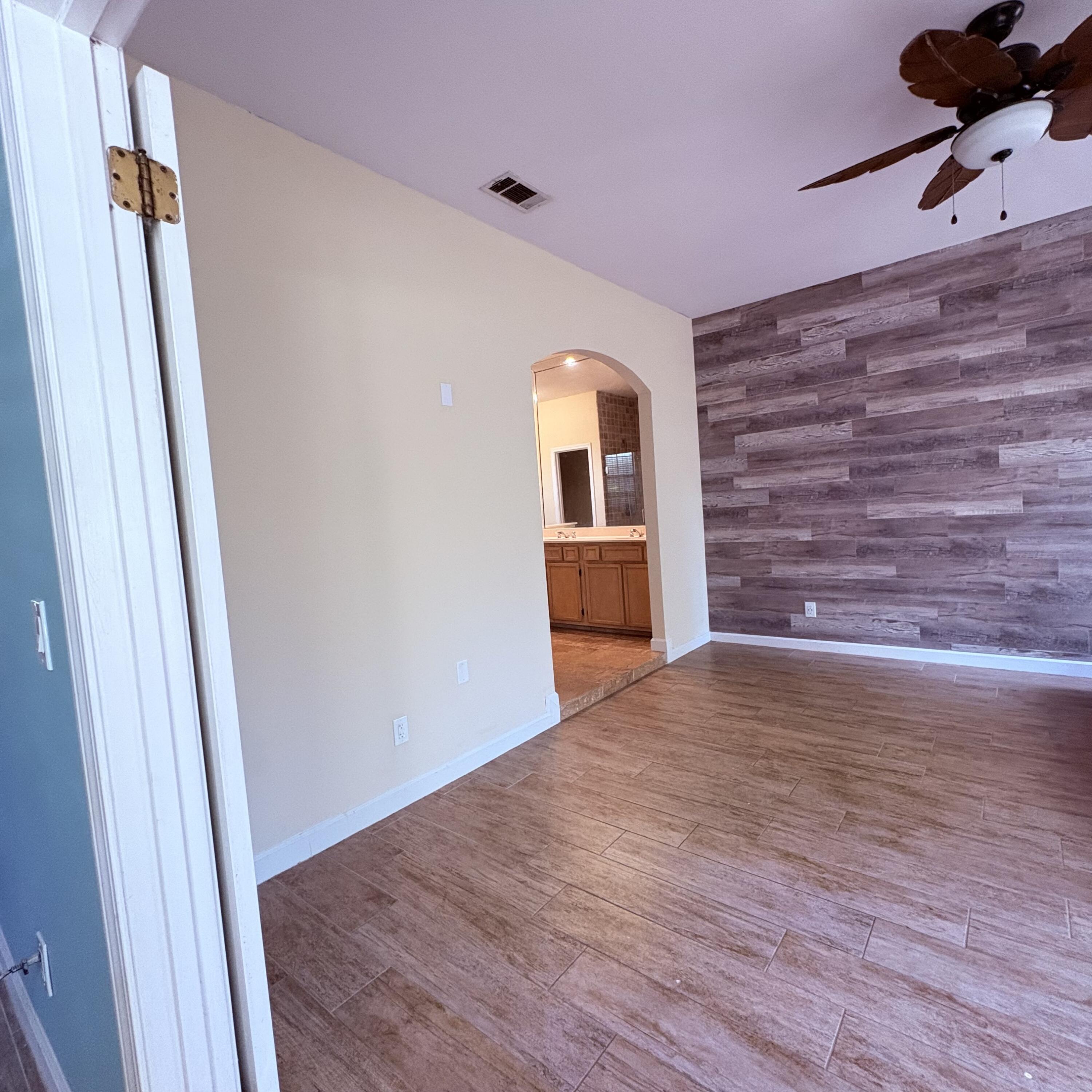 RIDGE WOOD MANOR - Residential