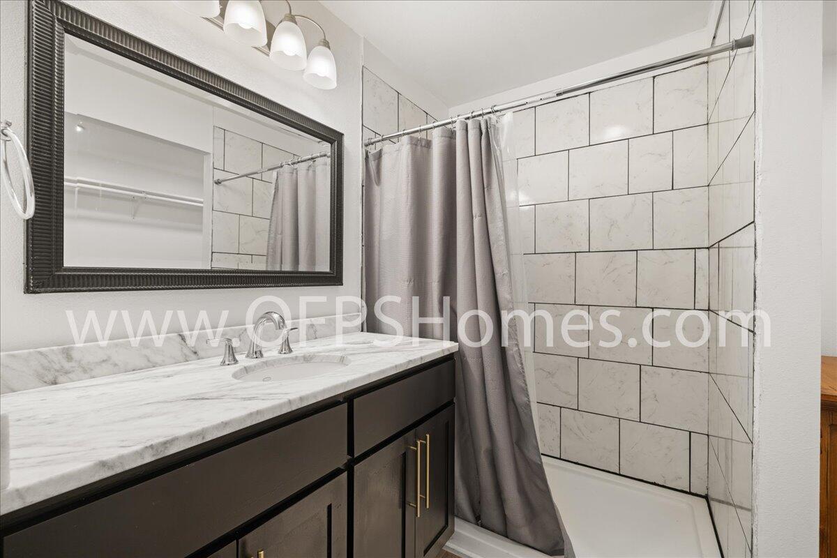 MULLET CREEK - Residential Lease