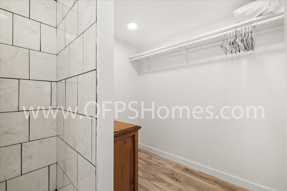 MULLET CREEK - Residential Lease