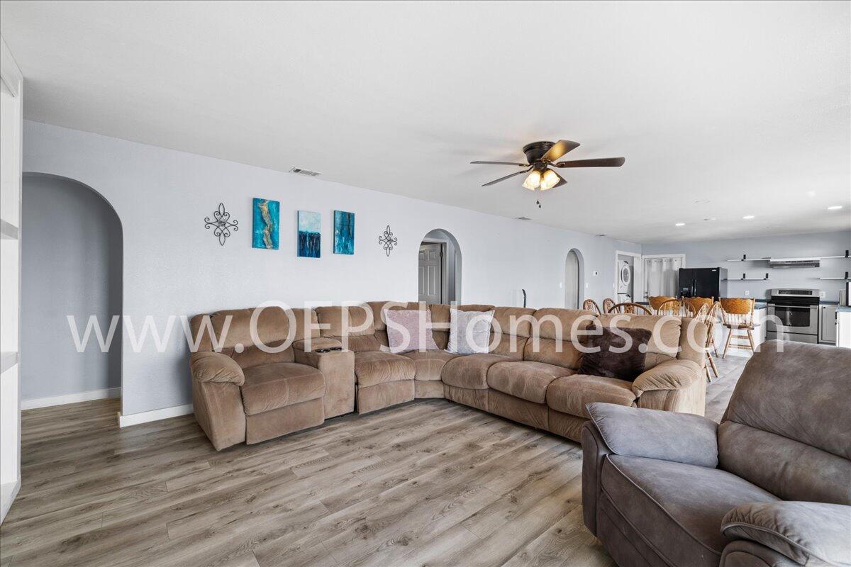 MULLET CREEK - Residential Lease