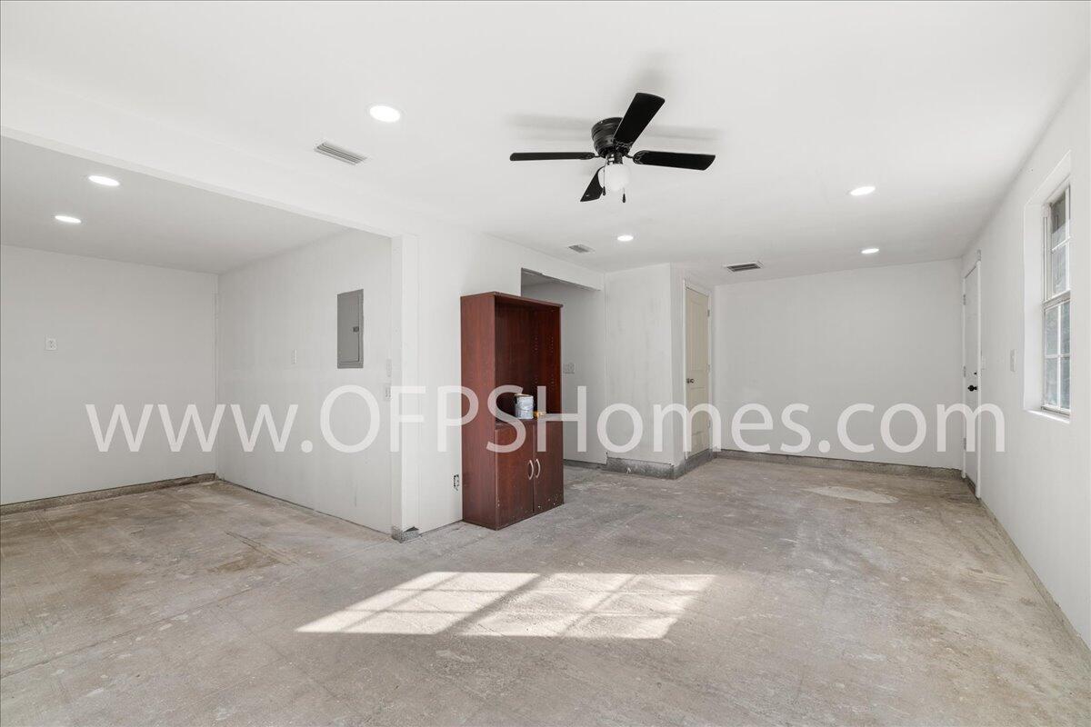 MULLET CREEK - Residential Lease