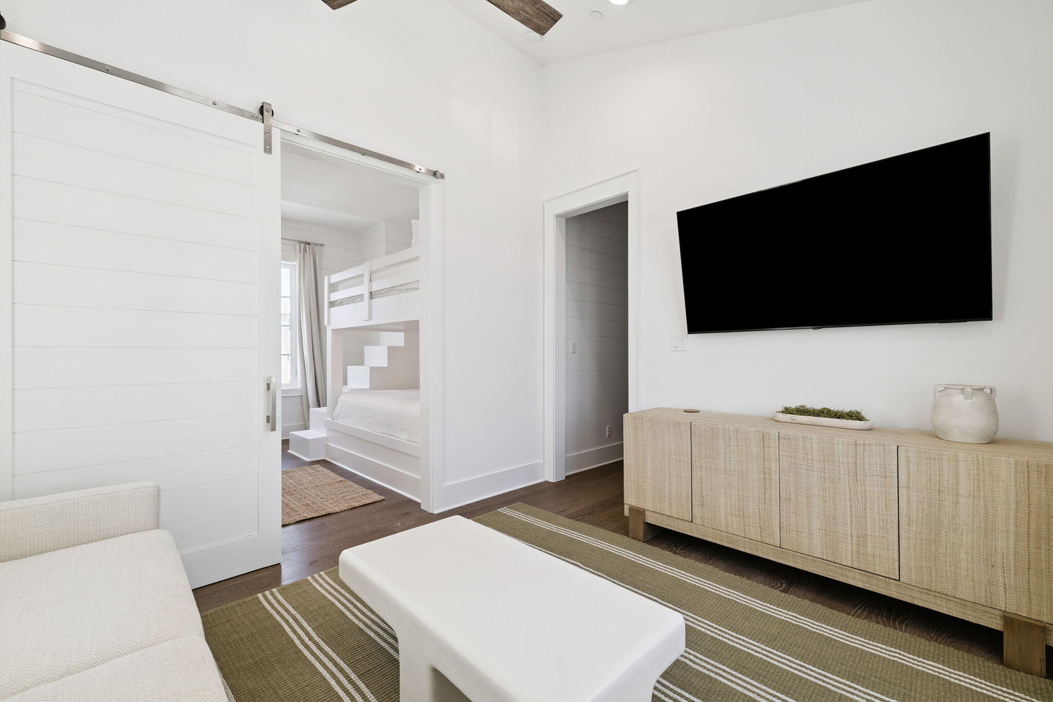 GULF SHORE MANOR - Residential