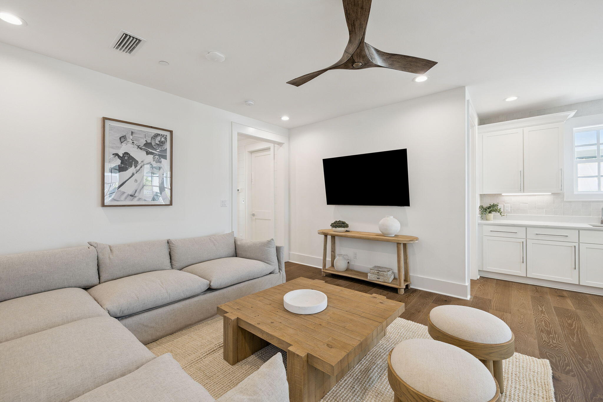 GULF SHORE MANOR - Residential