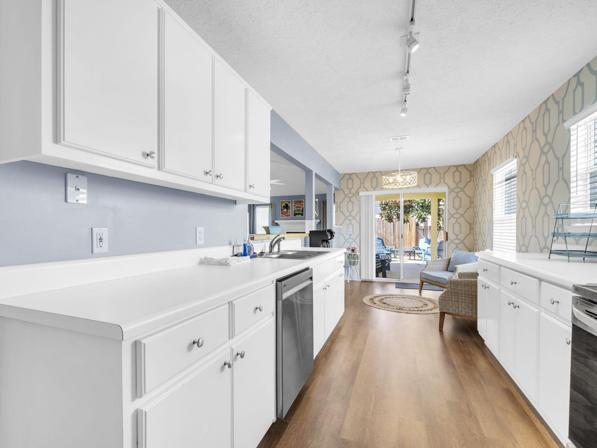 HOLIDAY BEACH UNIT 15 - Residential